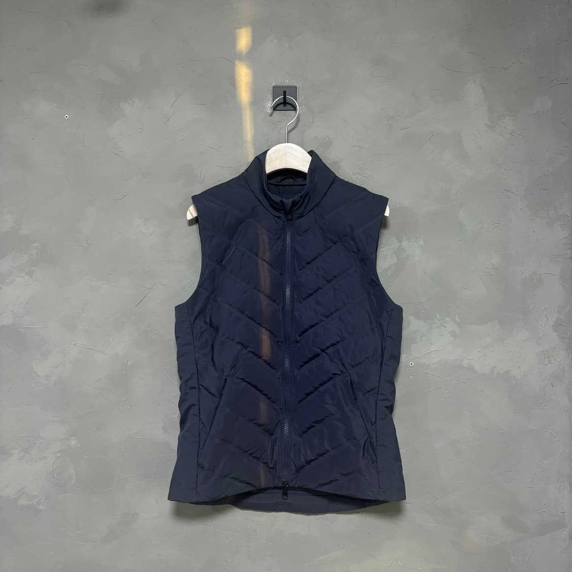 나이키 러닝 에어로로프트 베스트 상품이미지1