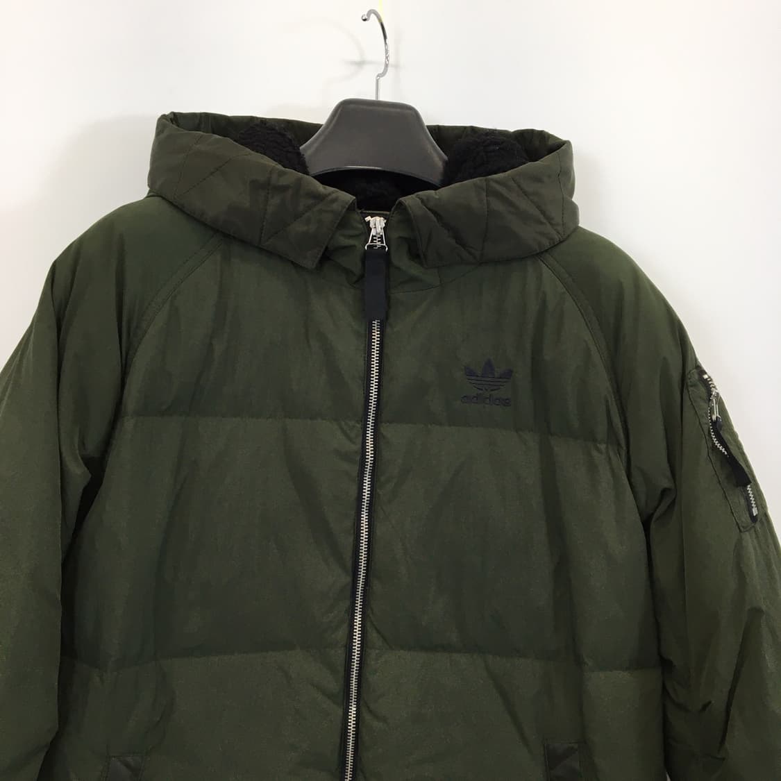 아디다스 덕다운 롱 봄버 카키패딩 85  상품이미지2