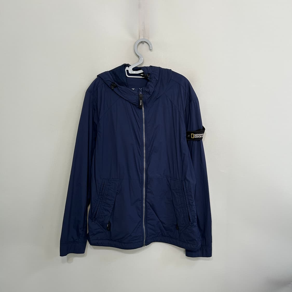 내셔널지오그래픽 남성 바람막이 105 상품이미지1