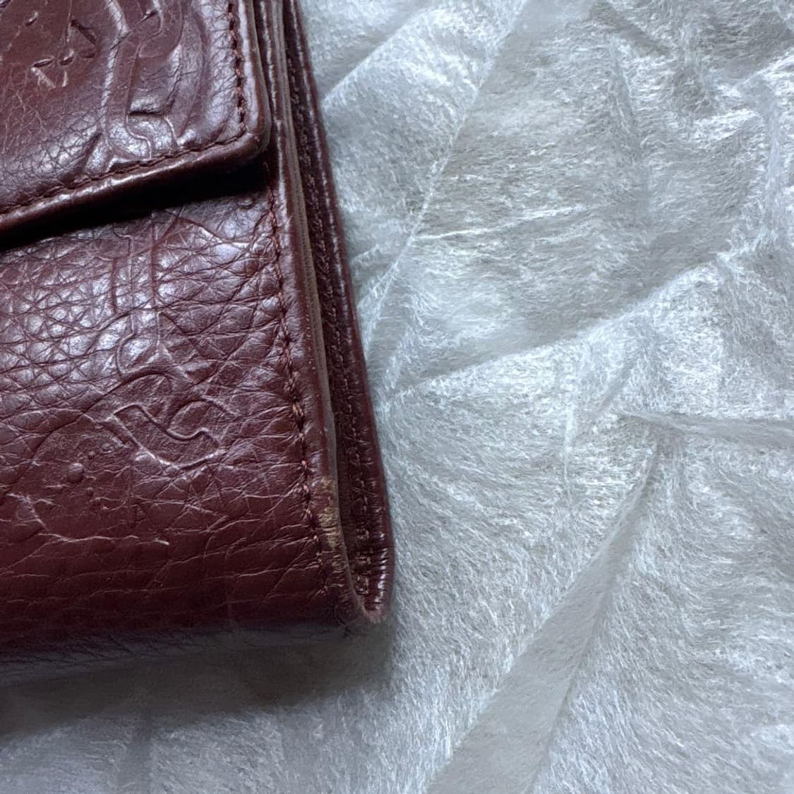 비비안 웨스트우드 ob엠보싱 패턴 레더 지갑 상품이미지5