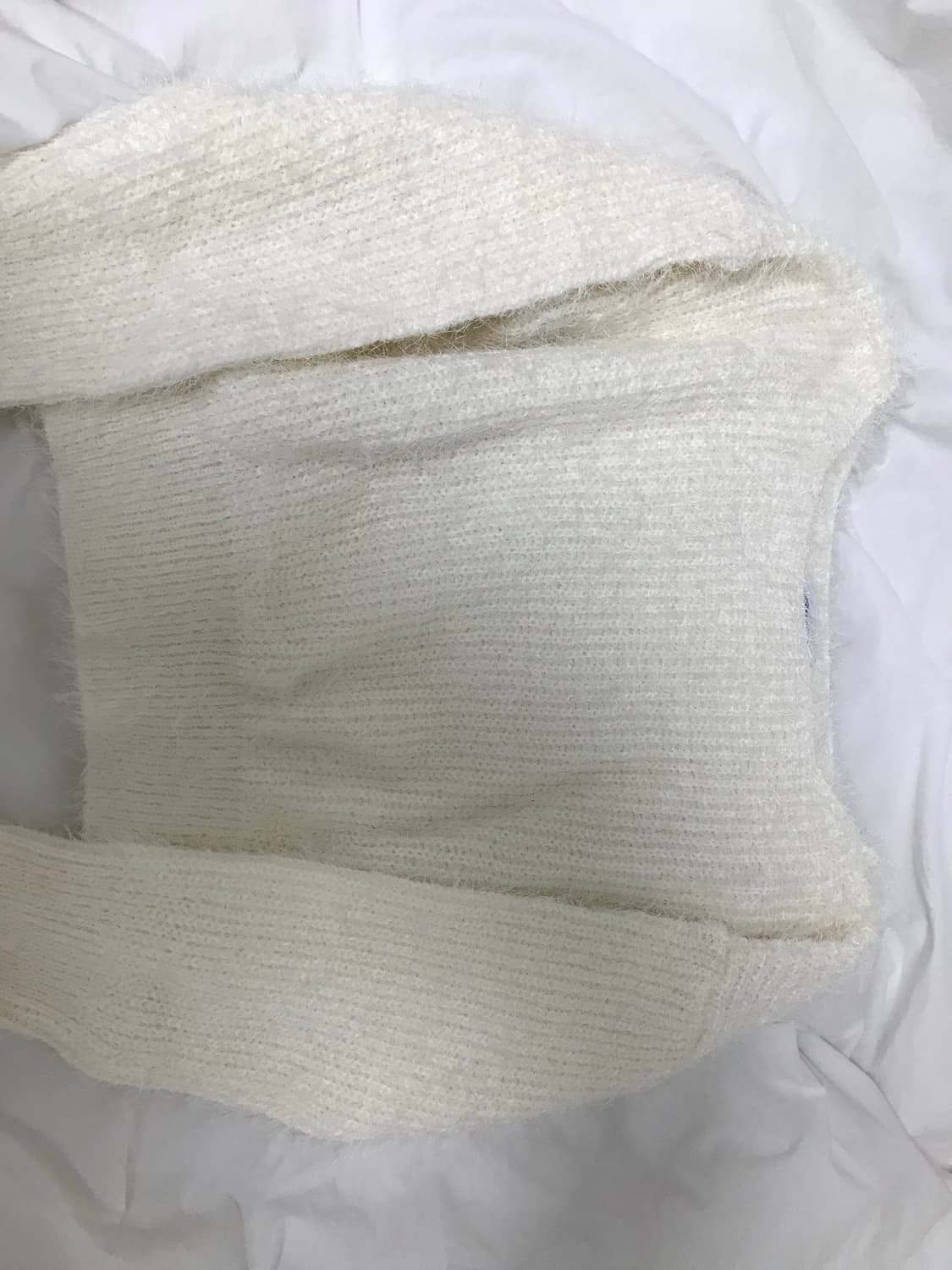 헤어리 보트넥 니트 상품이미지1