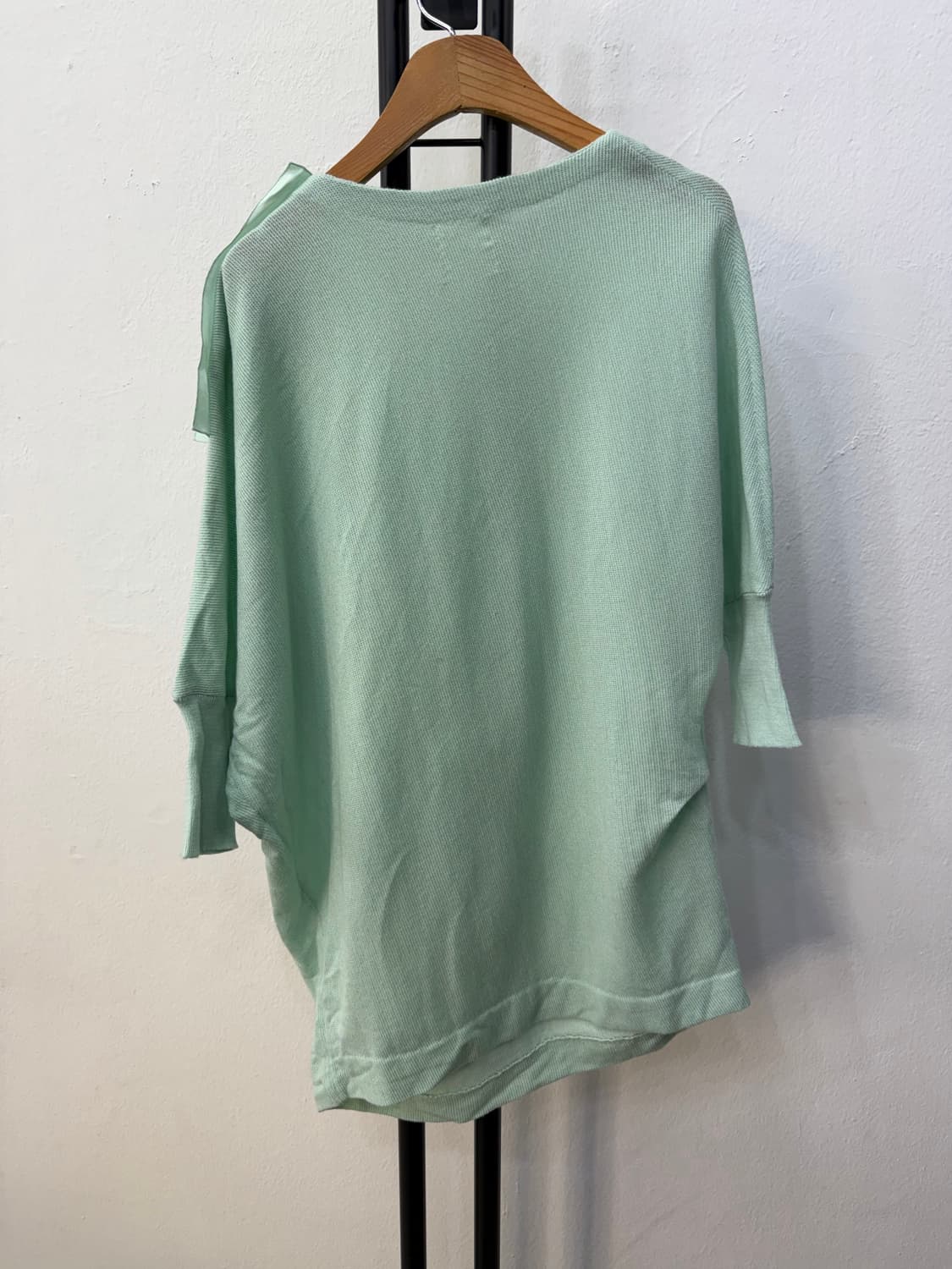 정품) 구호 여성 루즈핏 지퍼 니트  상품이미지4