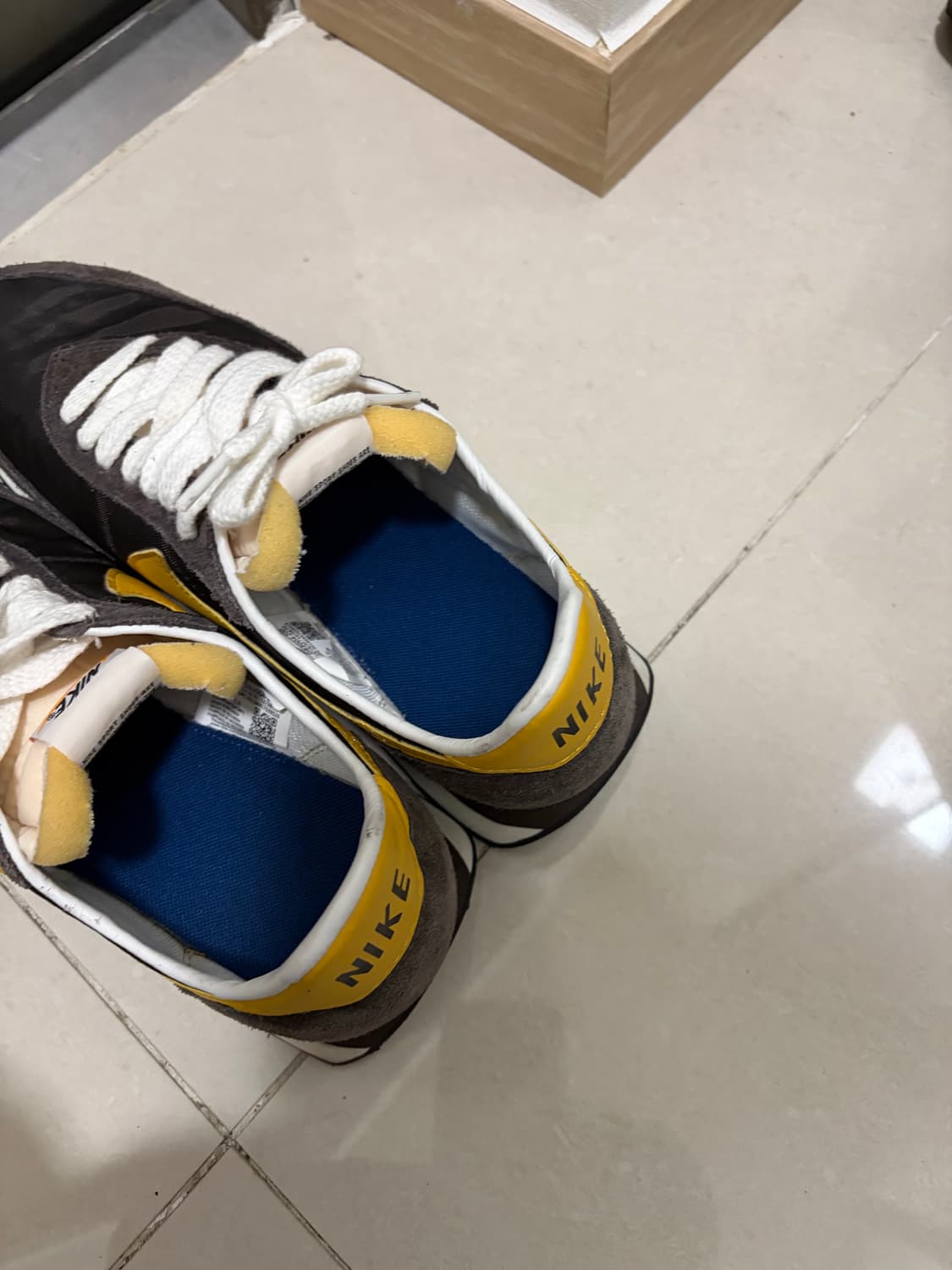 [270] 나이키 와플 벨벳브라운 상품이미지2