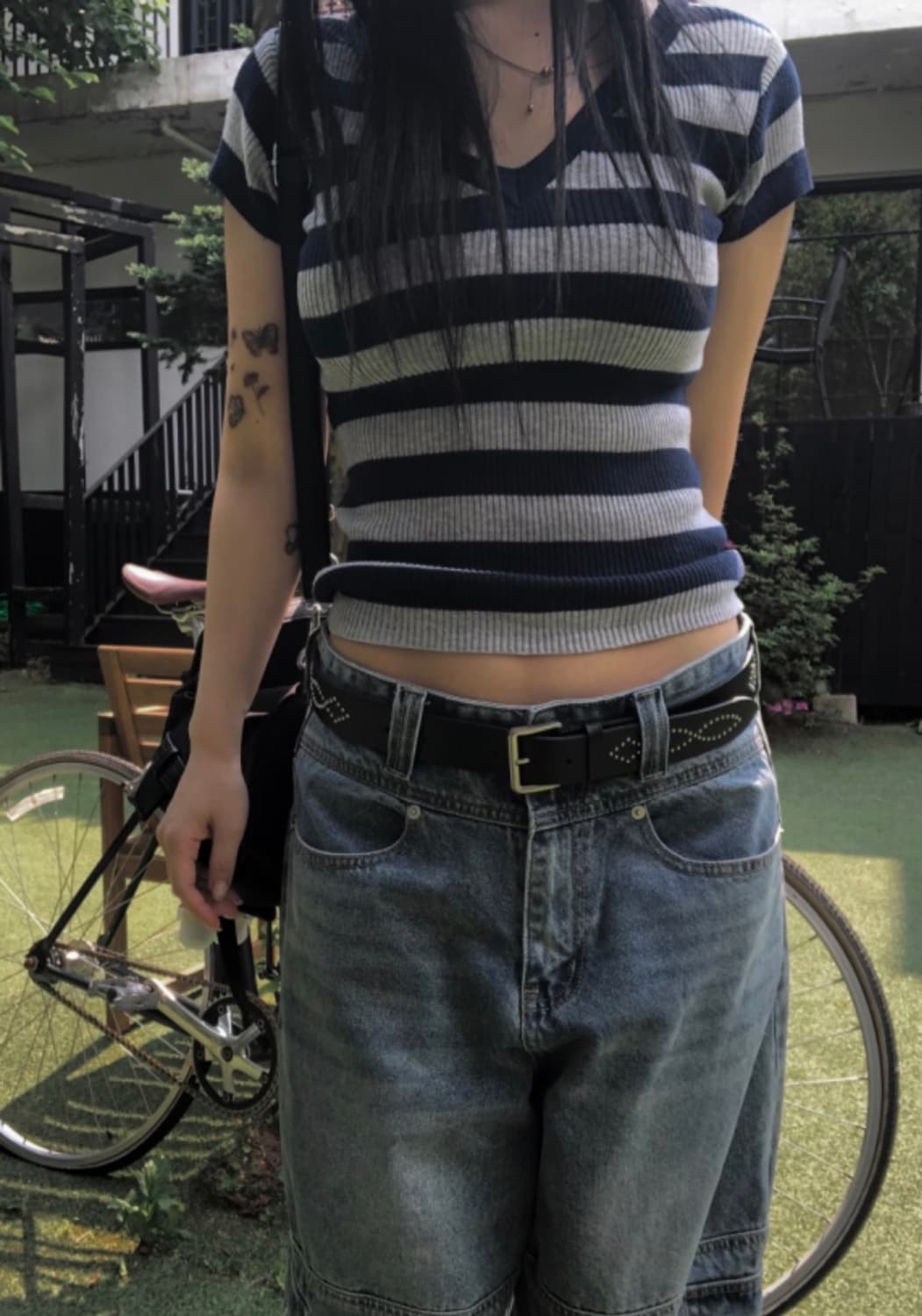 이즈이즈 [ee] s/t wish knit (navy) 팝니다. 상품이미지1