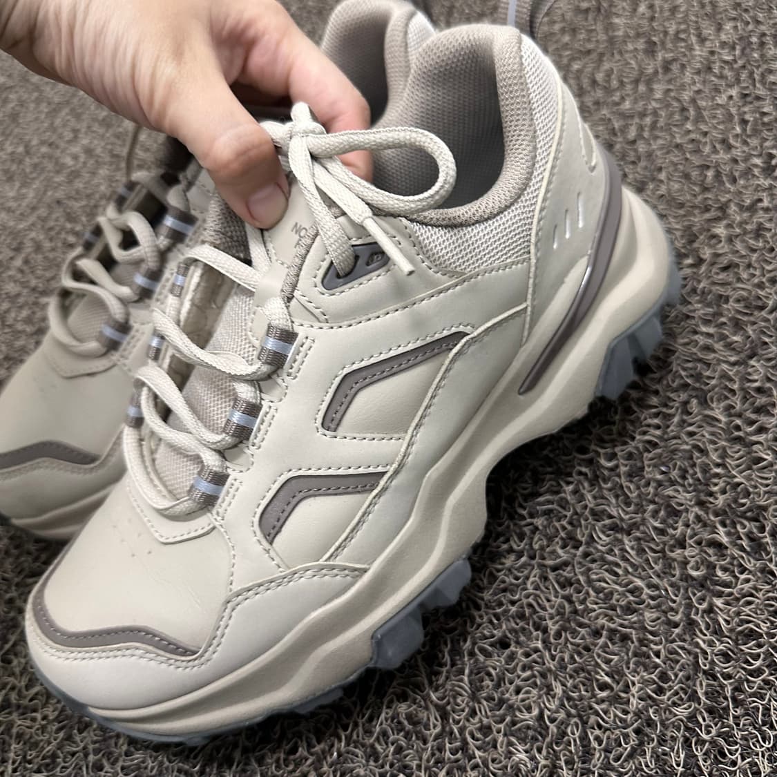 노스페이스 여성 등산화 트레킹화 운동화 235 상품이미지3