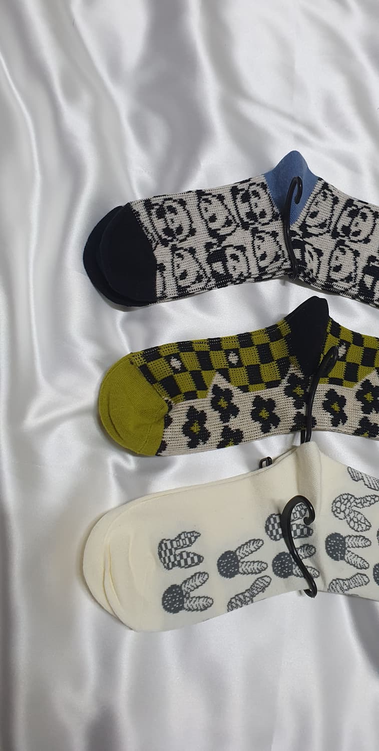 올리브 크림베이지 브라운 팬다 토끼 꽃 체크 비비안웨스트우드 양말  상품이미지8