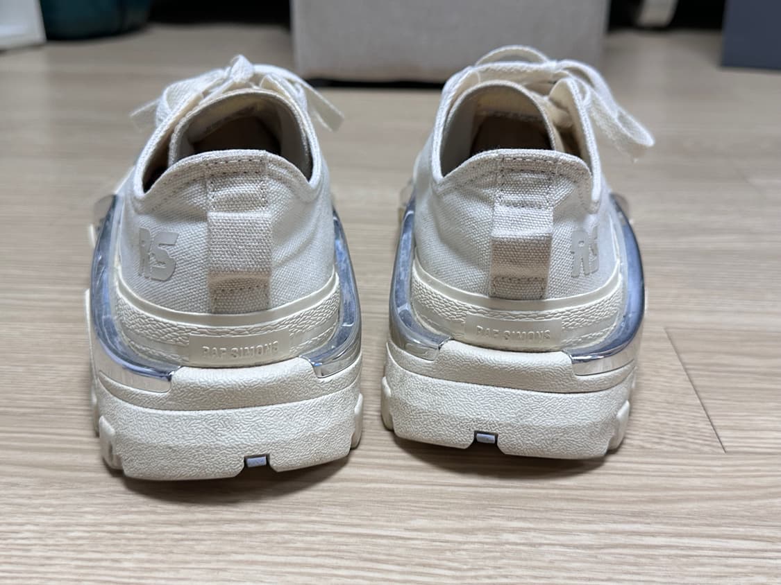 라프시몬스 뉴러너 UK8.5 사이즈(275) 상품이미지3