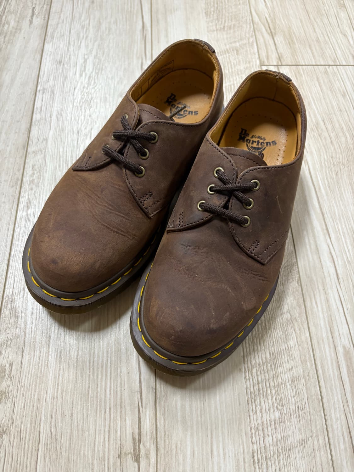 닥터마틴 1461 3홀 크레이지홀스 220 상품이미지1