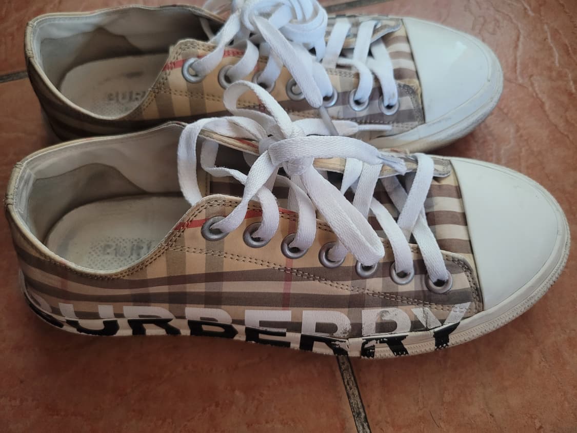 버버리 스니커즈 상품이미지4