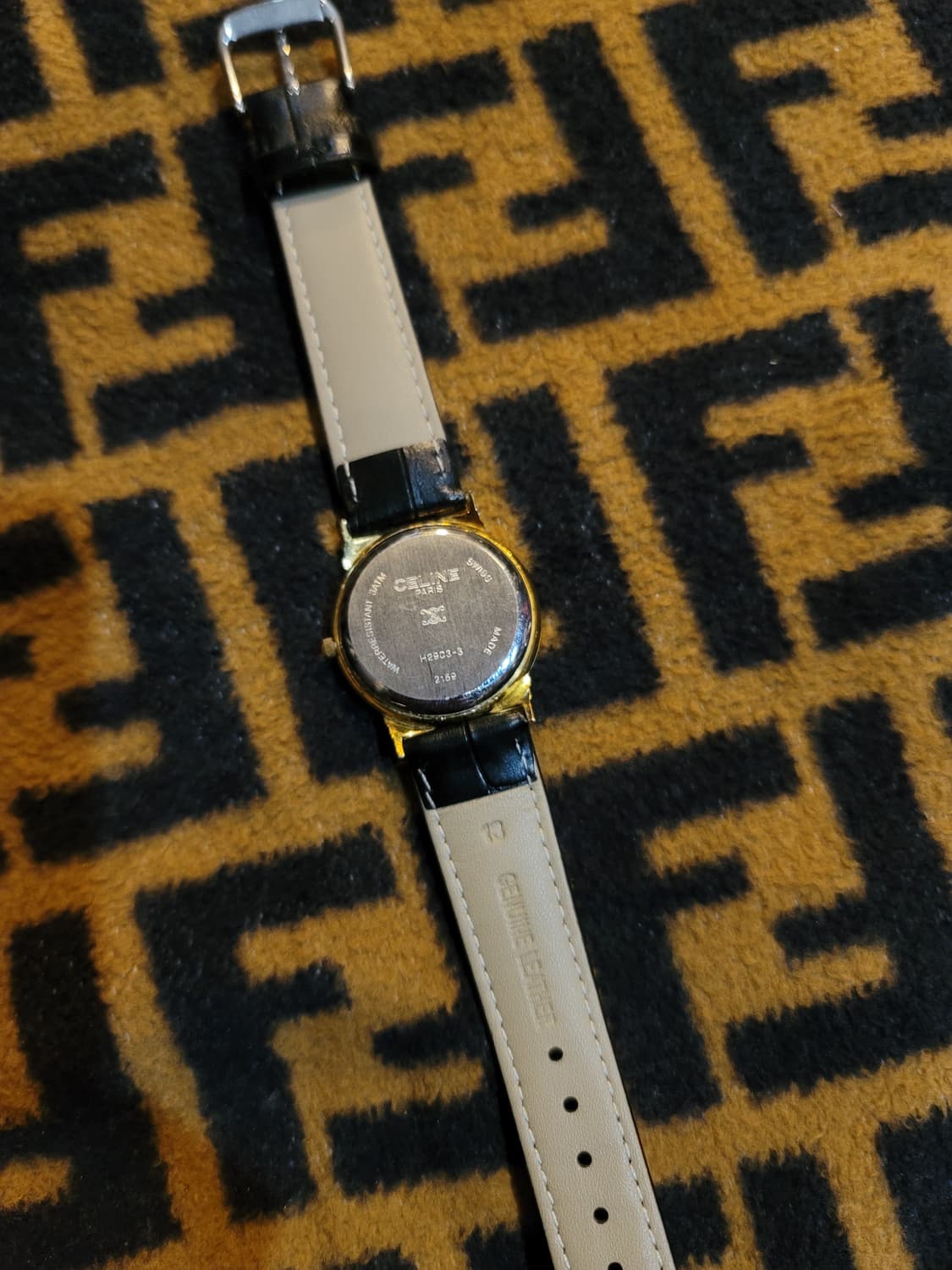 셀린느 금장 가죽 시계 상품이미지3