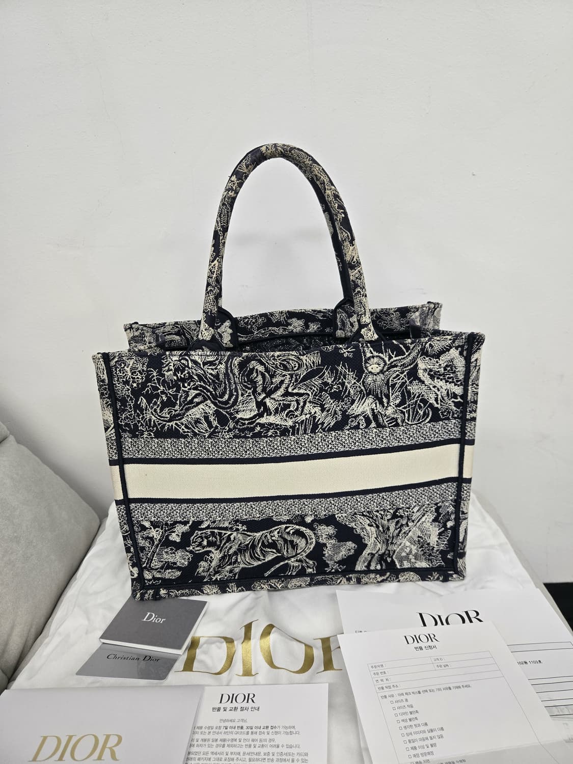 [보증서 정품] 디올 트와일라잇 북토트백 미디움 상품이미지6