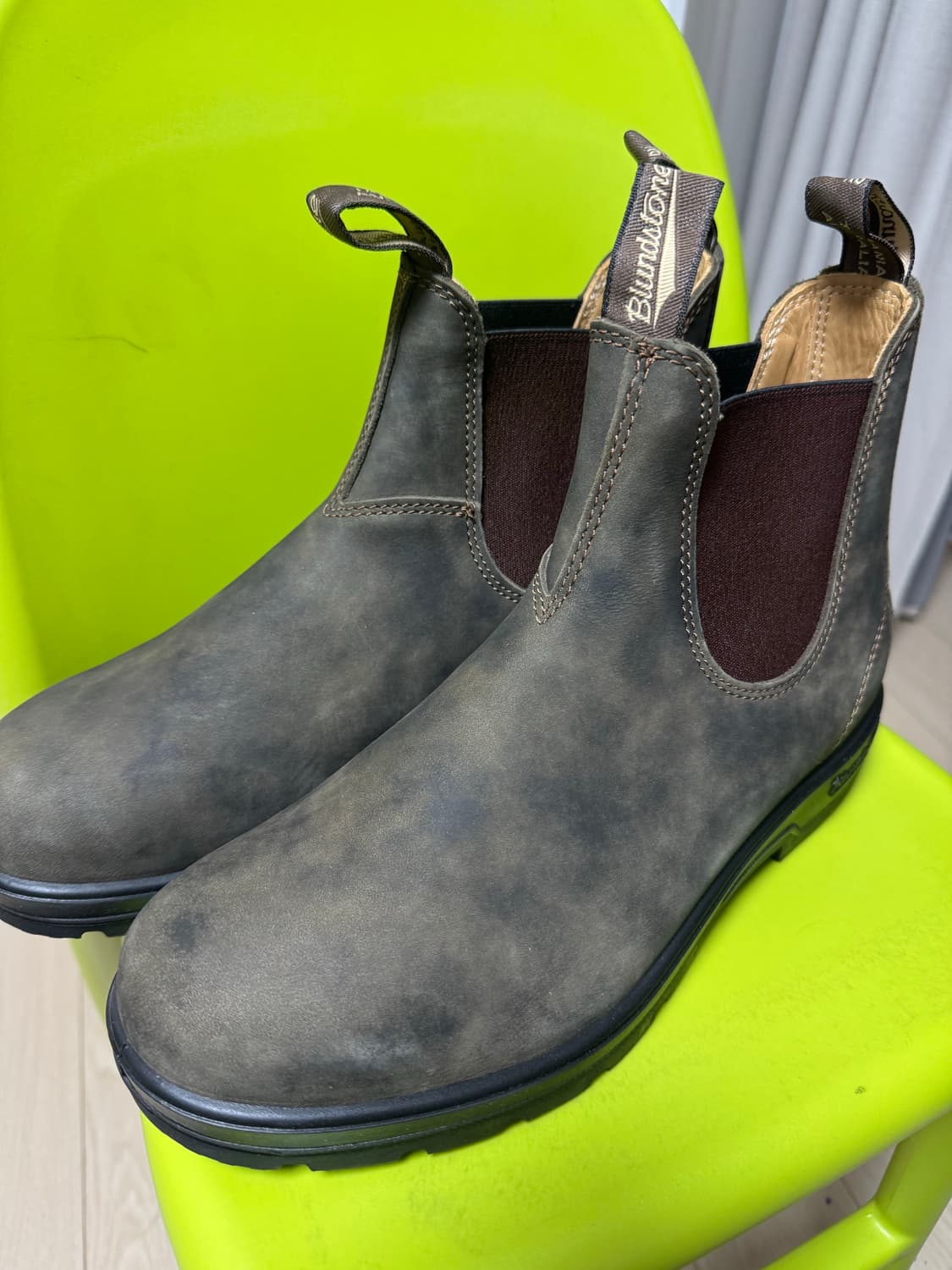 블런드스톤 585 첼시부츠 러스틱브라운 상품이미지1