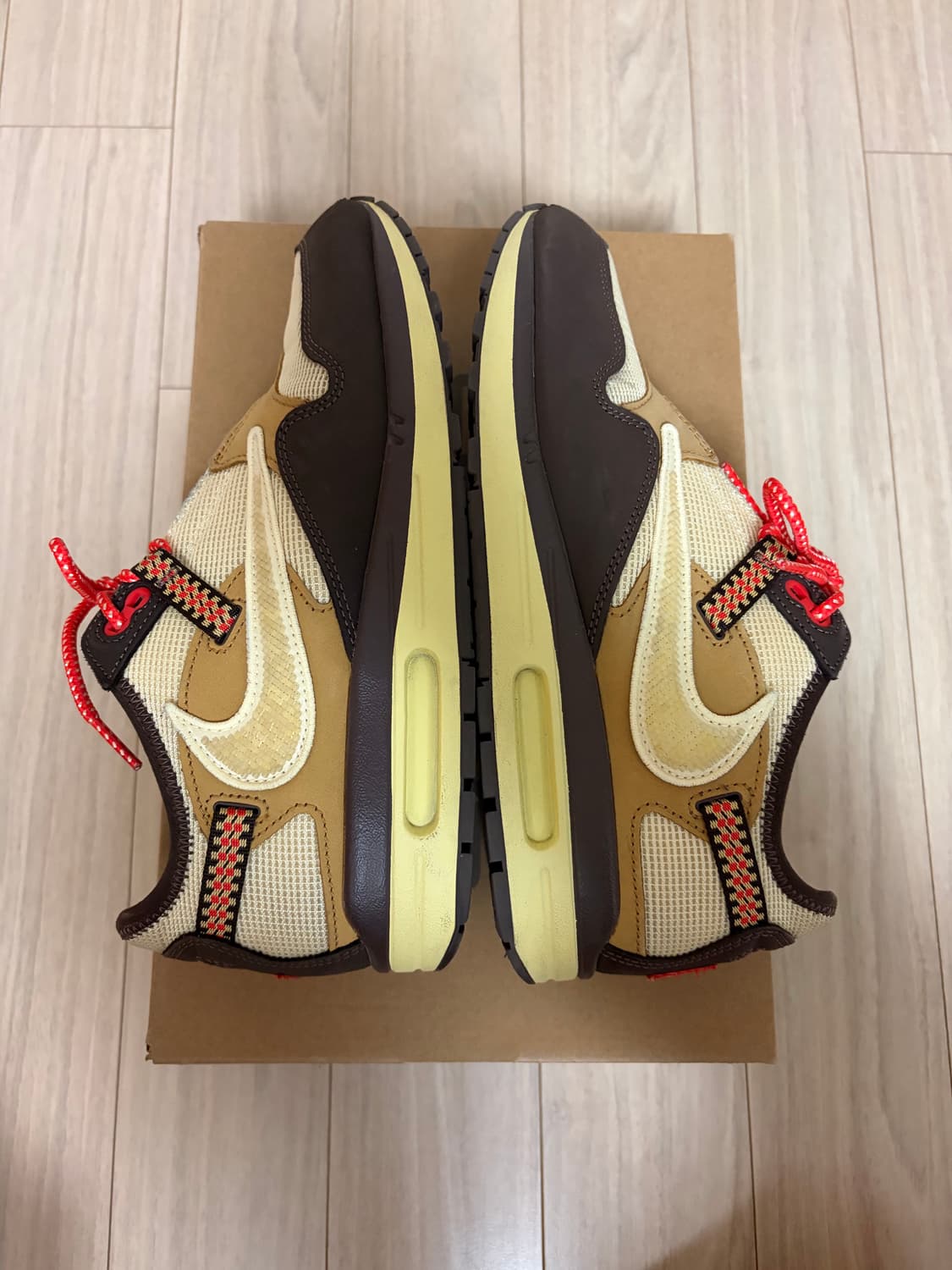 [265] 나이키 트래비스스캇 에어맥스1 브라운 상품이미지4