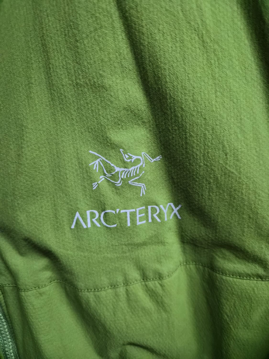 L) 아크테릭스 아톰 LT 점퍼 팝니다 상품이미지3