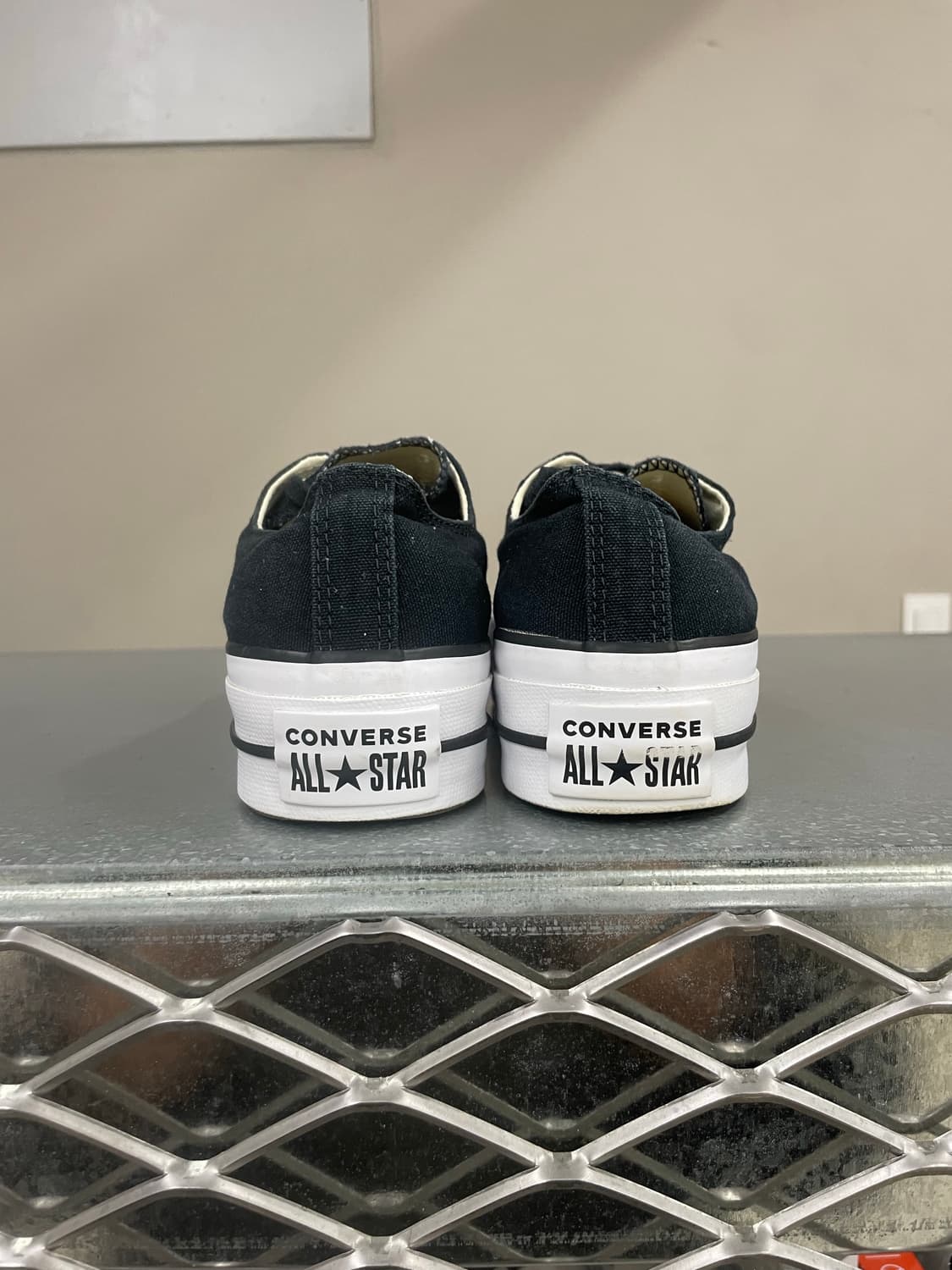 컨버스 척테일러 플랫폼 로우 240 상품이미지3