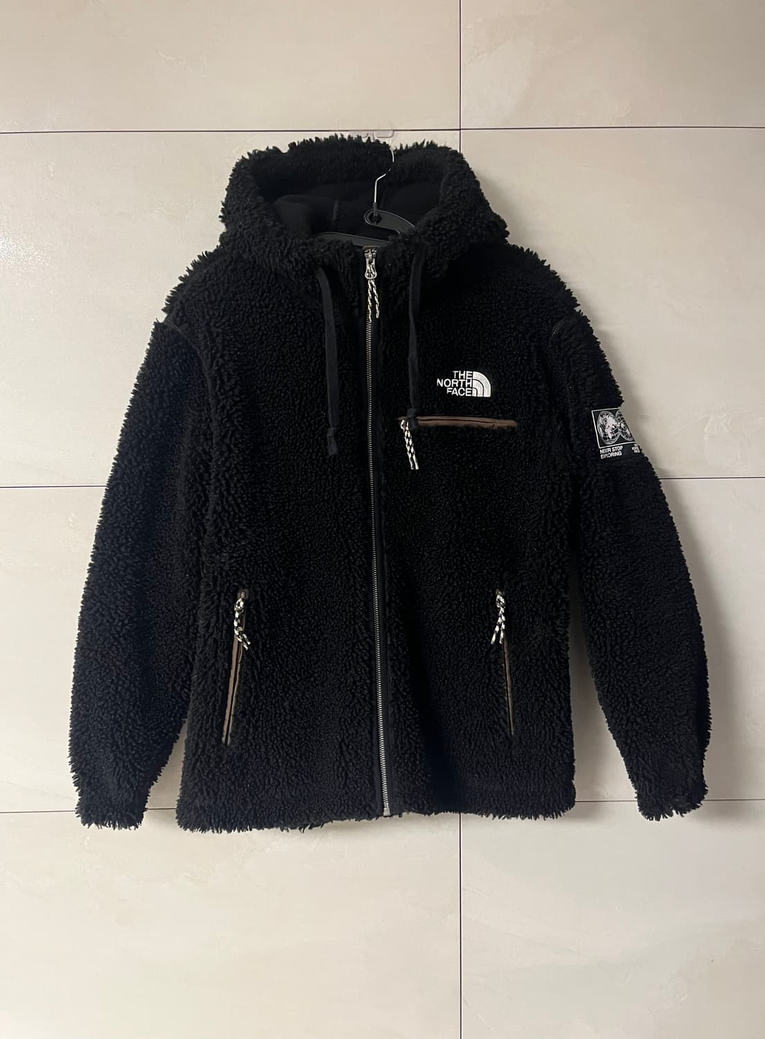 [시착 5회 미만] 노스페이스 뽀글이 후리스 후드 블랙 [XS]  상품이미지1