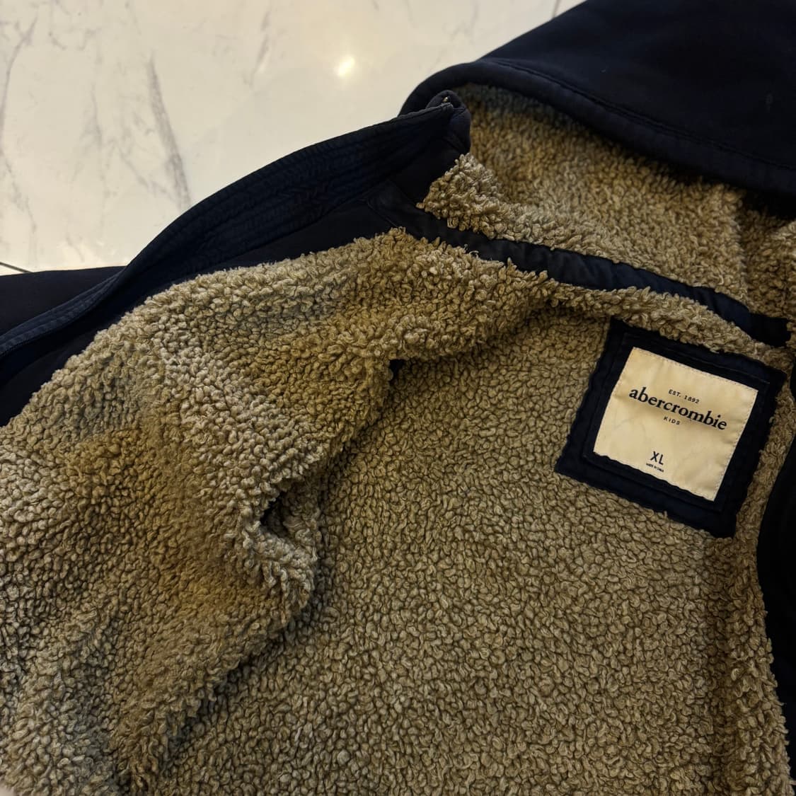 아베크롬비 양털후드집업 네이비 상품이미지4