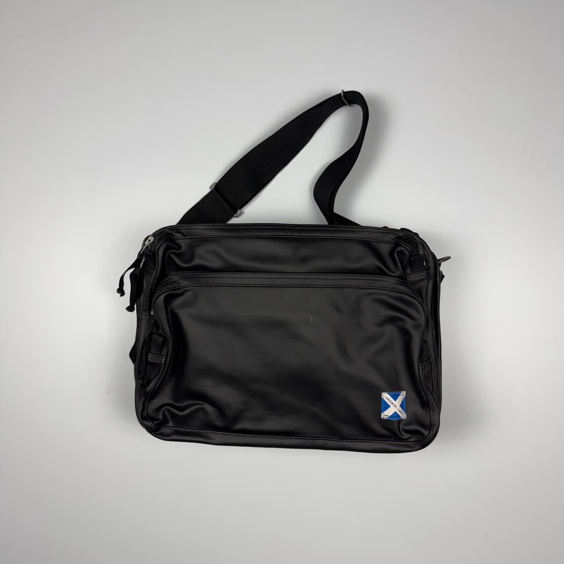 요시다포터 러기지라벨 뉴라이너 숄더백 블랙 상품이미지1