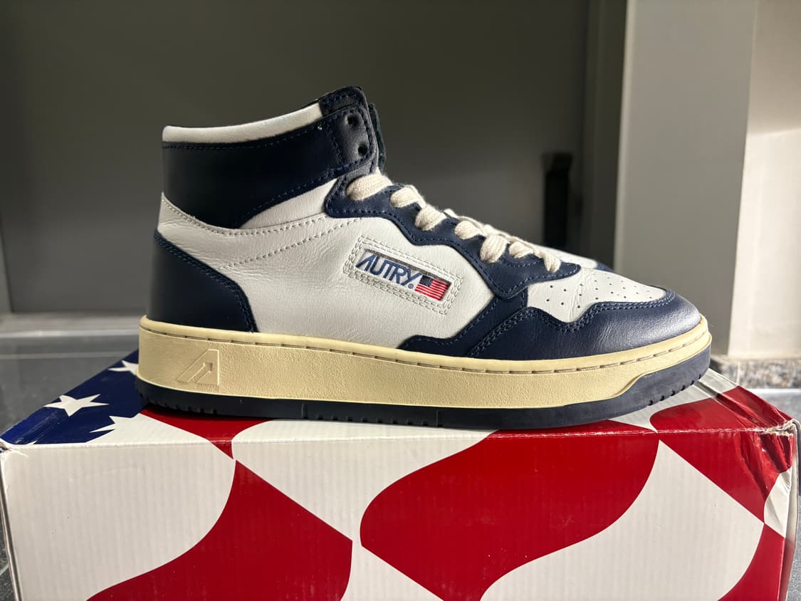 오트리 메달리스트 미드 남성용 네이비+화이트 상품이미지4