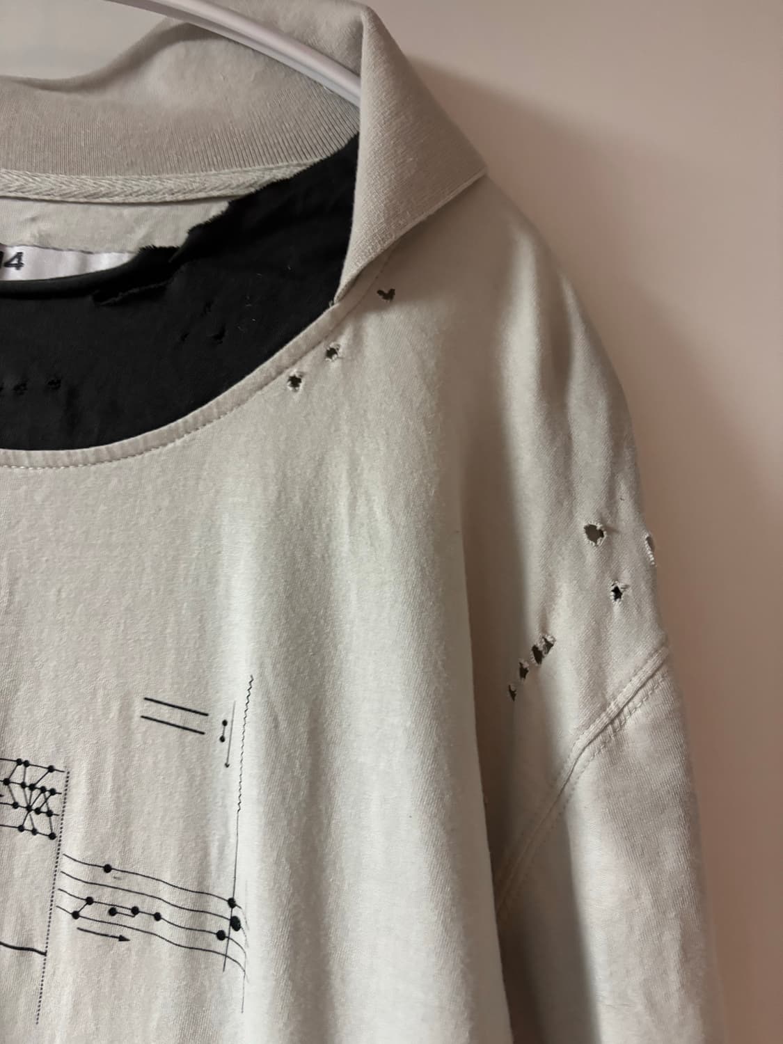 C2H4 레이어드 데미지 롱슬리브 상품이미지3