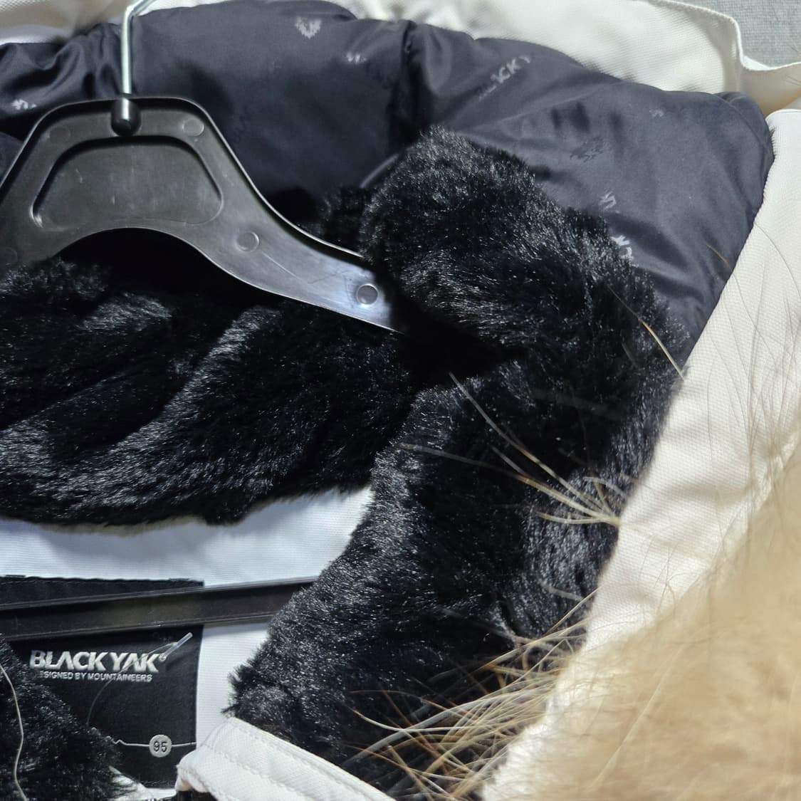 블랙야크 여성 롯지 숏 덕다운 패딩  상품이미지7