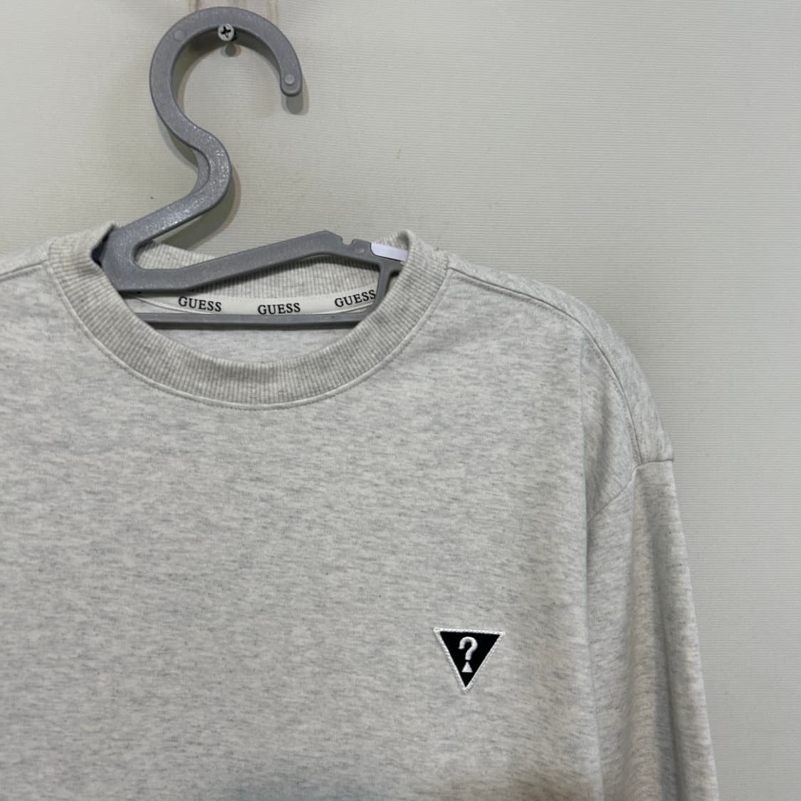 게스 2023 남성 맨투맨 95 상품이미지2