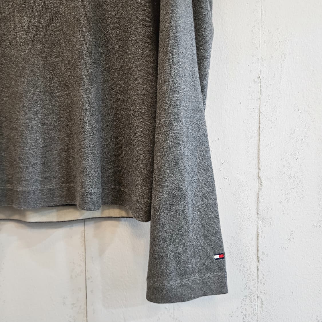 타미힐피거 그레이 라운드넥 니트 XL 상품이미지2