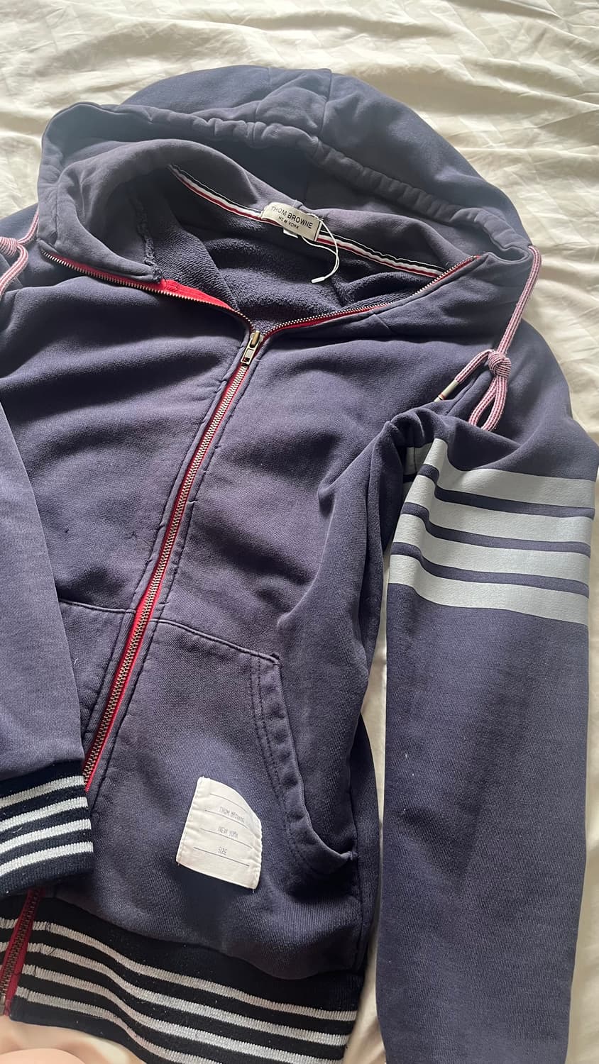 톰브라운 후드집업 상품이미지1