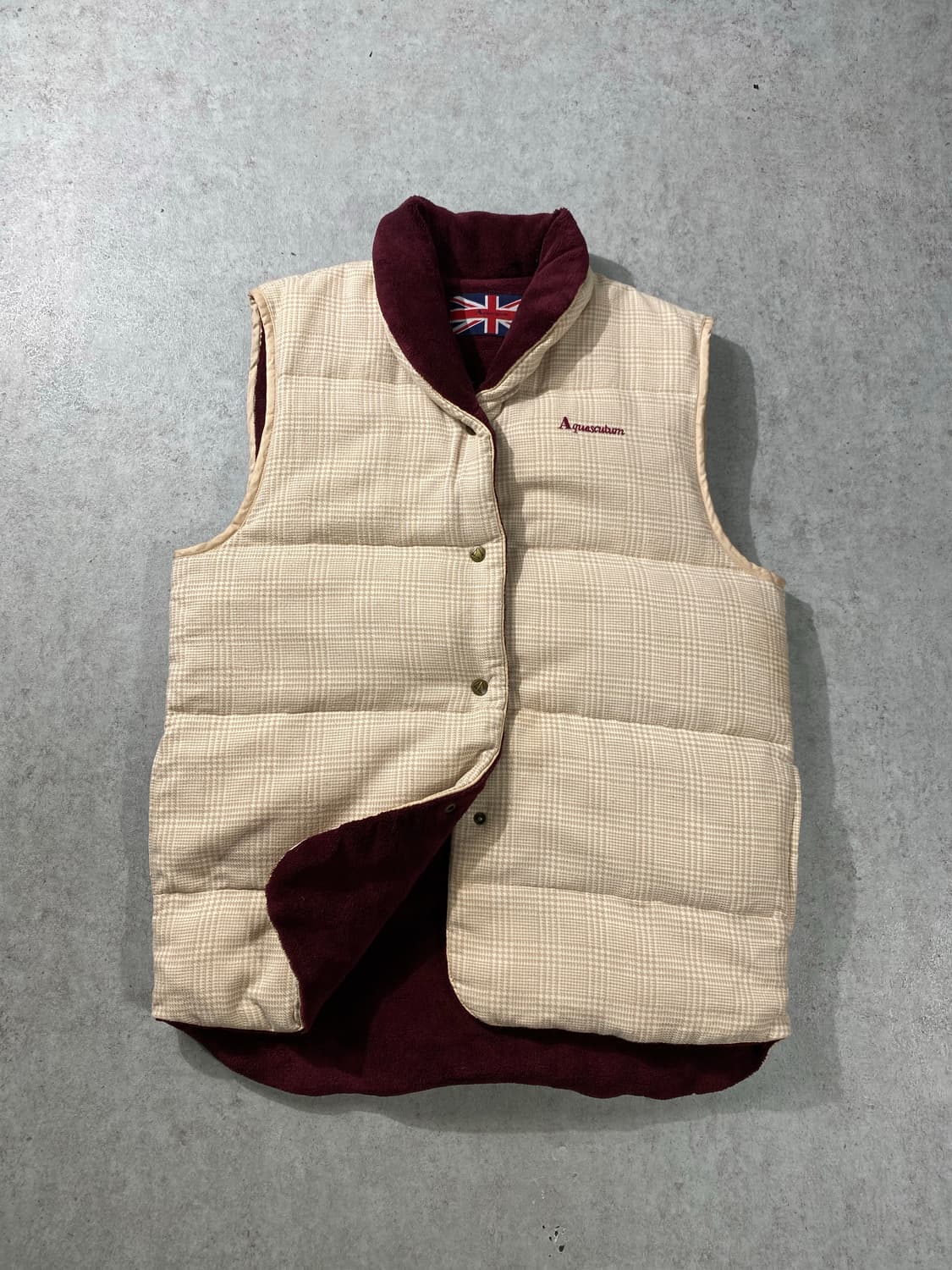 [M-L] Aquascutum 아쿠아스큐텀 덕다운 체크 패딩베스트 상품이미지1