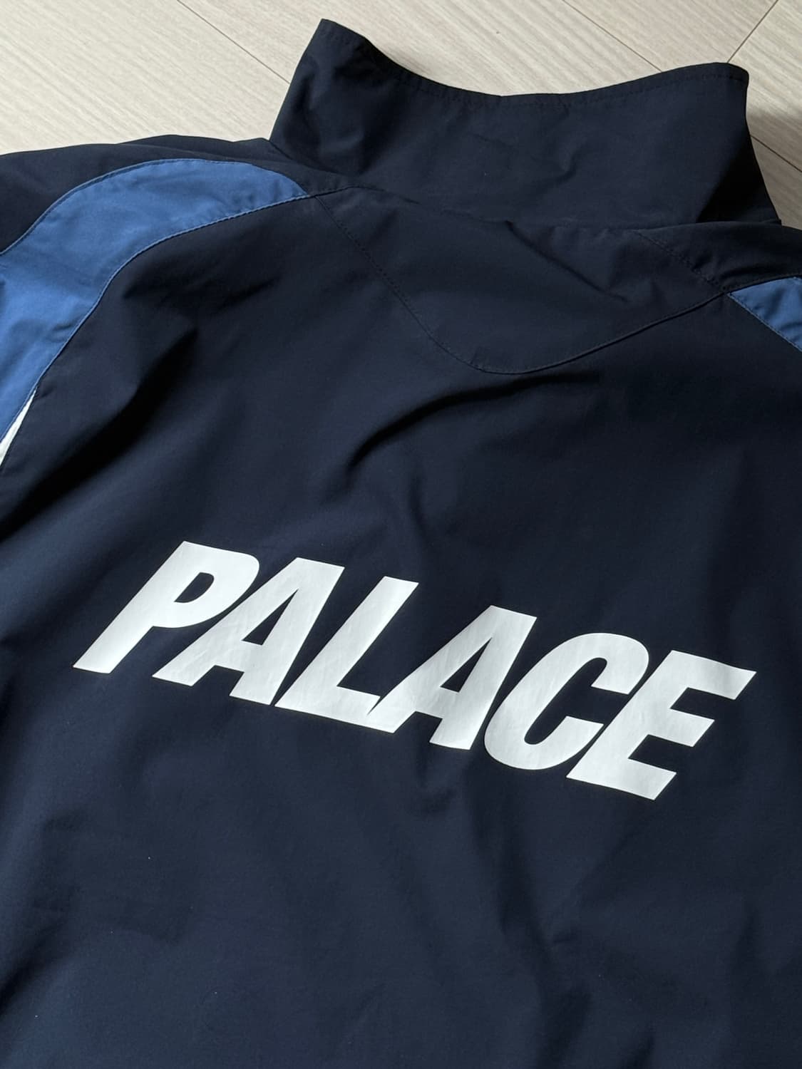 팔라스 Palace Pro Shell Jacket 23FW 라지  상품이미지5