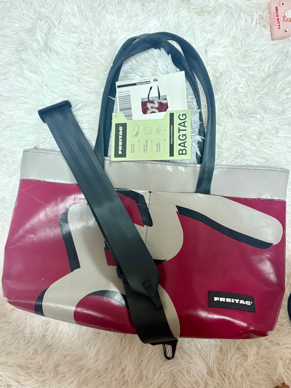 프라이탁 스털링 유니크한 마젠타 컬러 상품이미지3