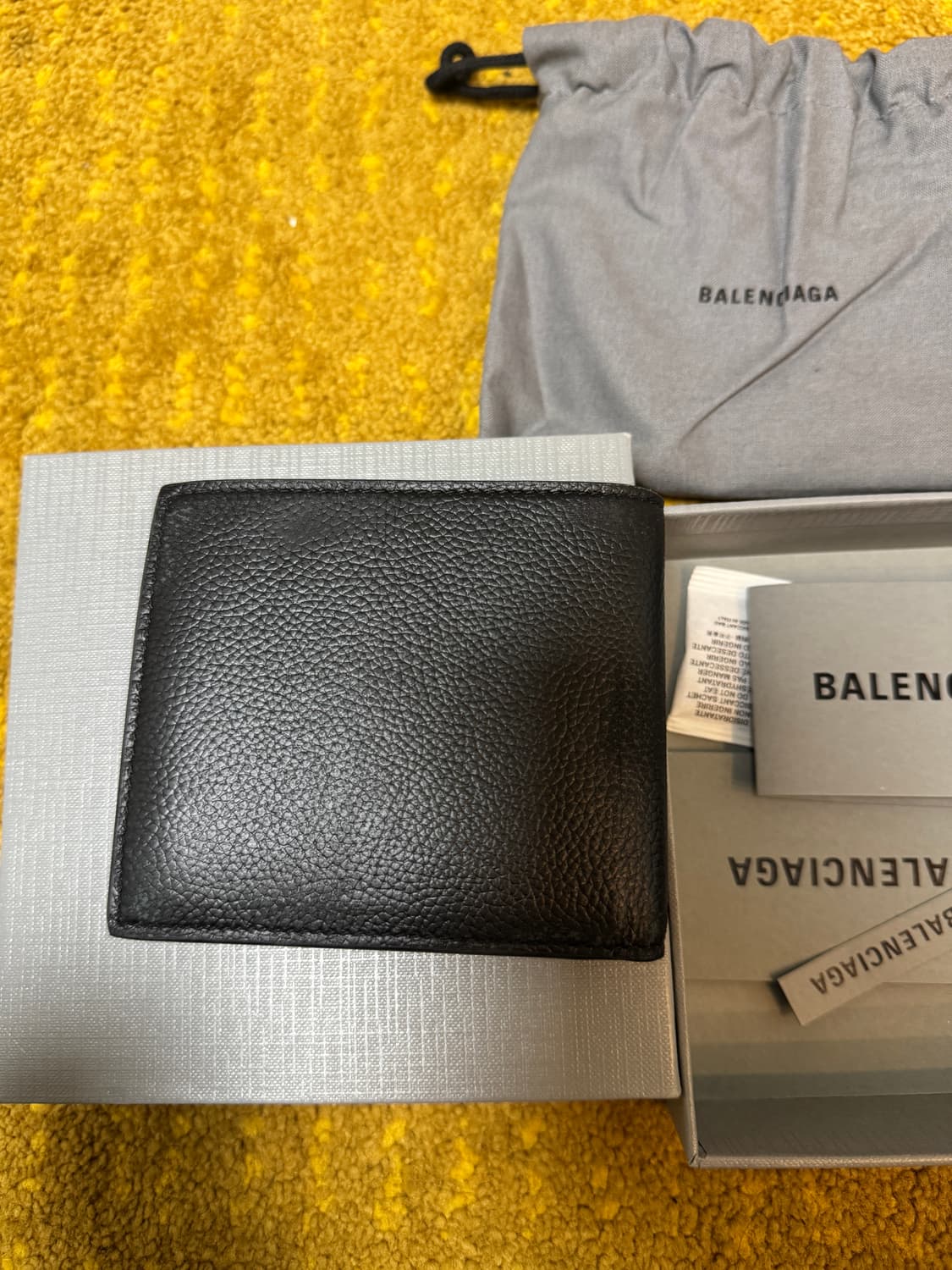 발렌시아가 캐시 스퀘어 반지갑 블랙 상품이미지4