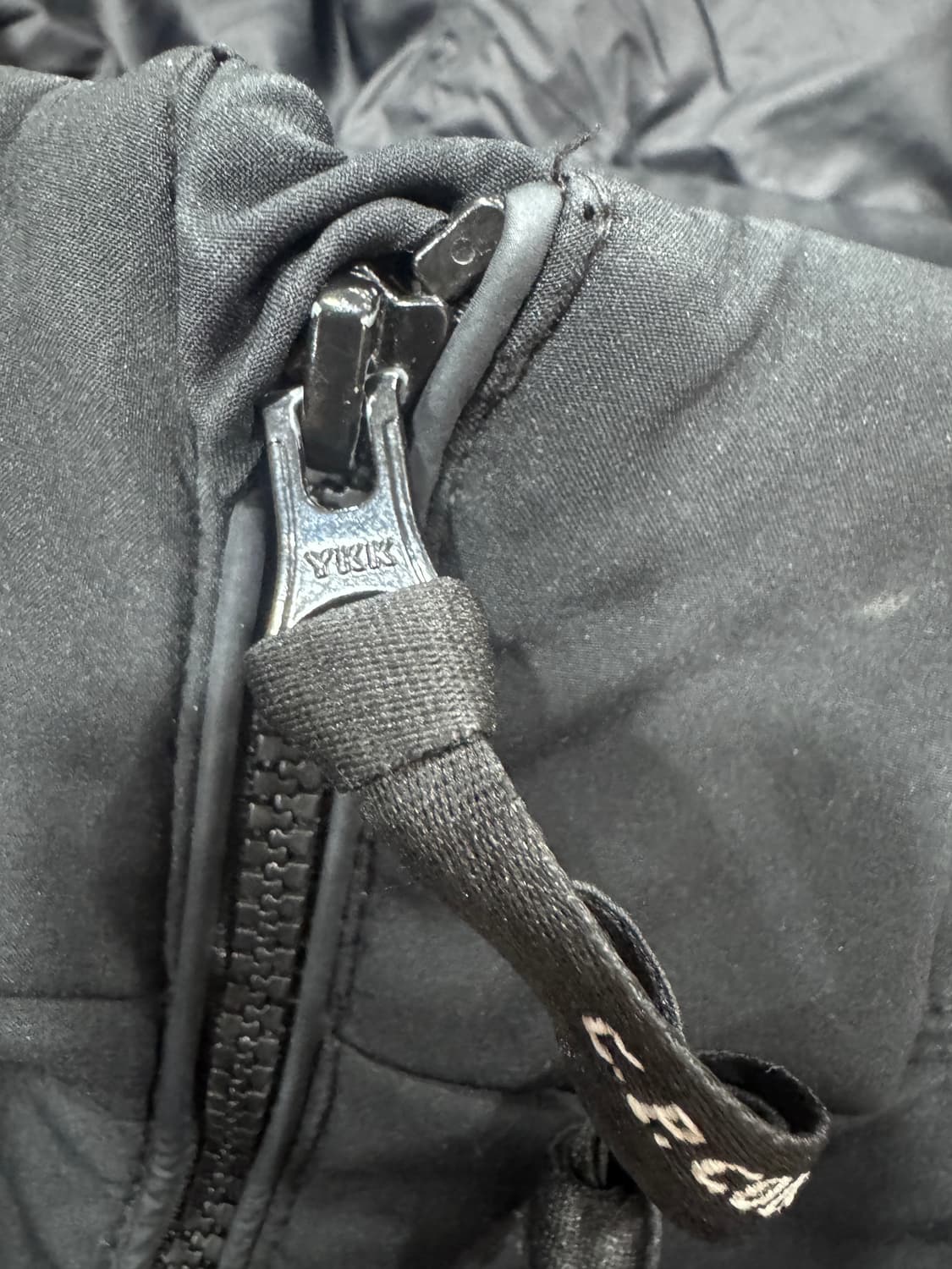 CP컴퍼니 경량패딩 상품이미지2