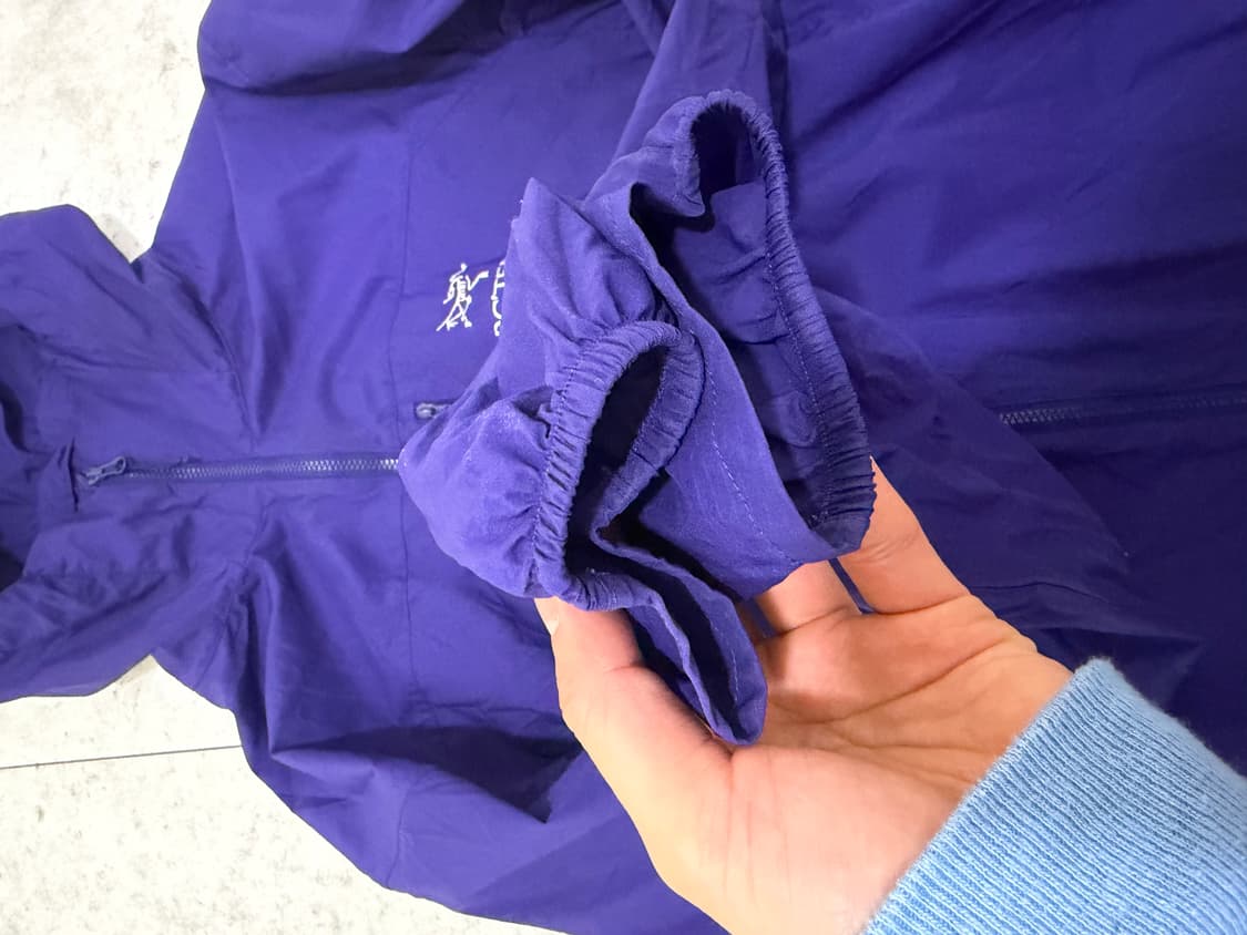 아크테릭스 스쿼미시 L 사이즈  상태 9.8/10  사진찍고 절대 안입습 상품이미지2