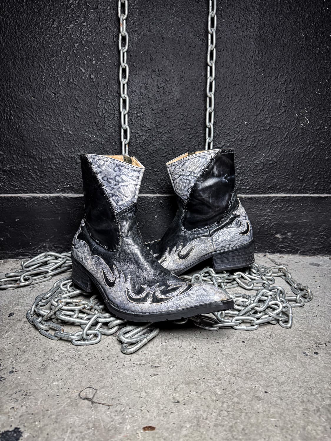 RED COVER – Western Tribal Leather Boots 상품이미지1