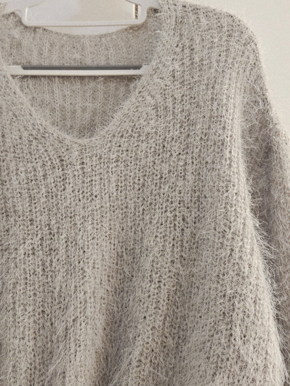 [새상품] 민트그레이 브이넥 니트 상품이미지7