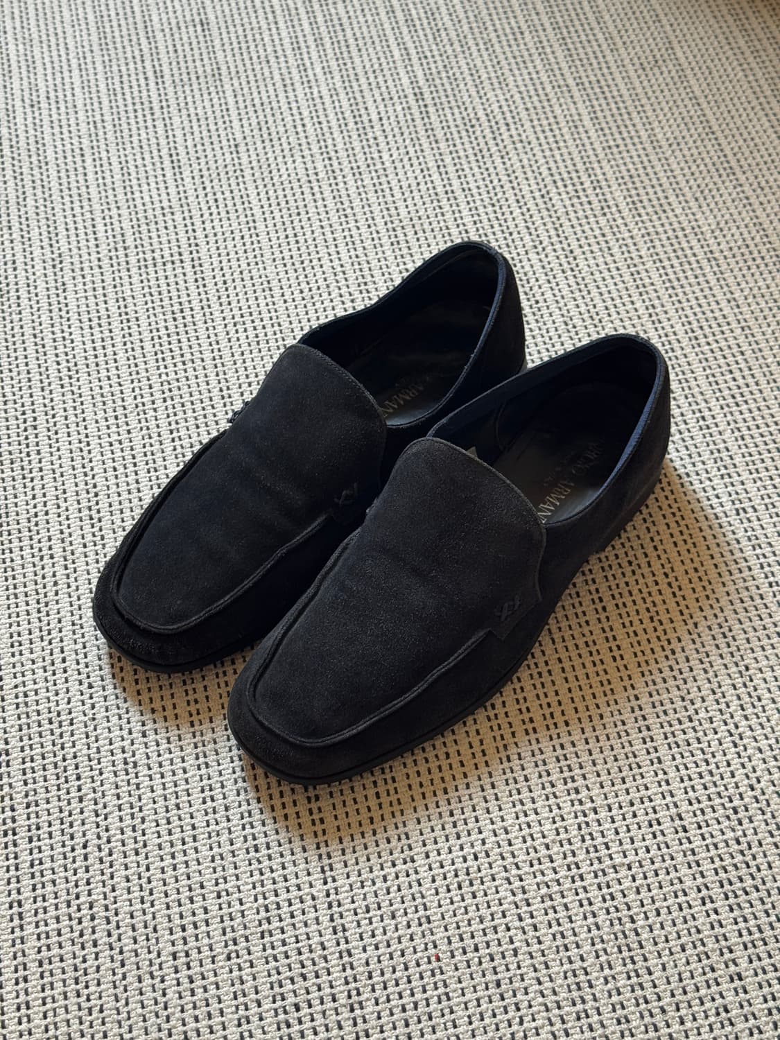 90s 조르지오 아르마니 블랙 스웨이드 플랫 로퍼 상품이미지1