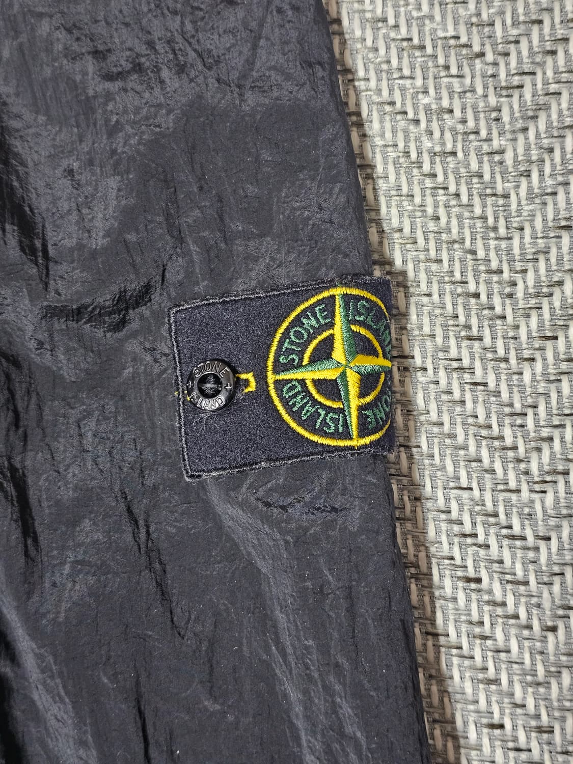 스톤아일랜드 나일론 메탈 지퍼 팬츠 상품이미지2