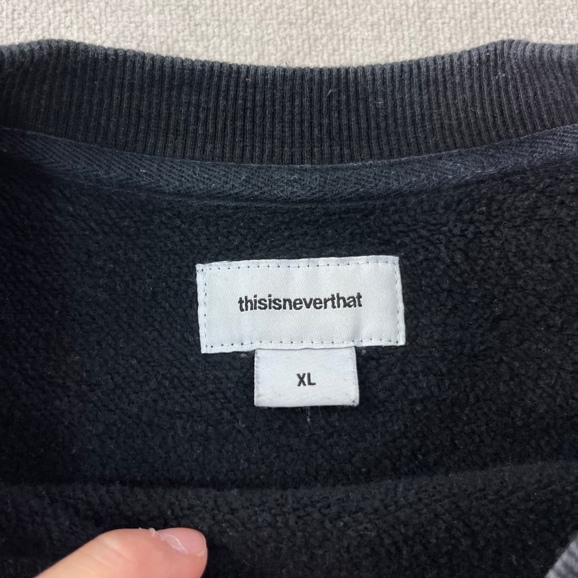 105 디스이즈네버댓 스펠아웃 맨투맨 상품이미지3