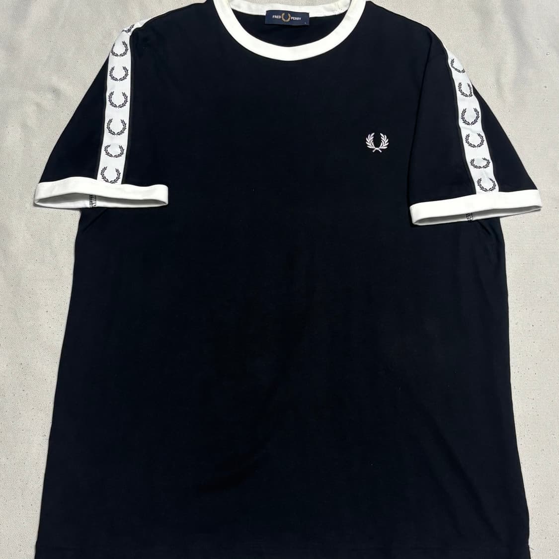 🫶🏻 프레드페리 월계수 블랙 반팔티셔츠 🫶🏻 상품이미지1