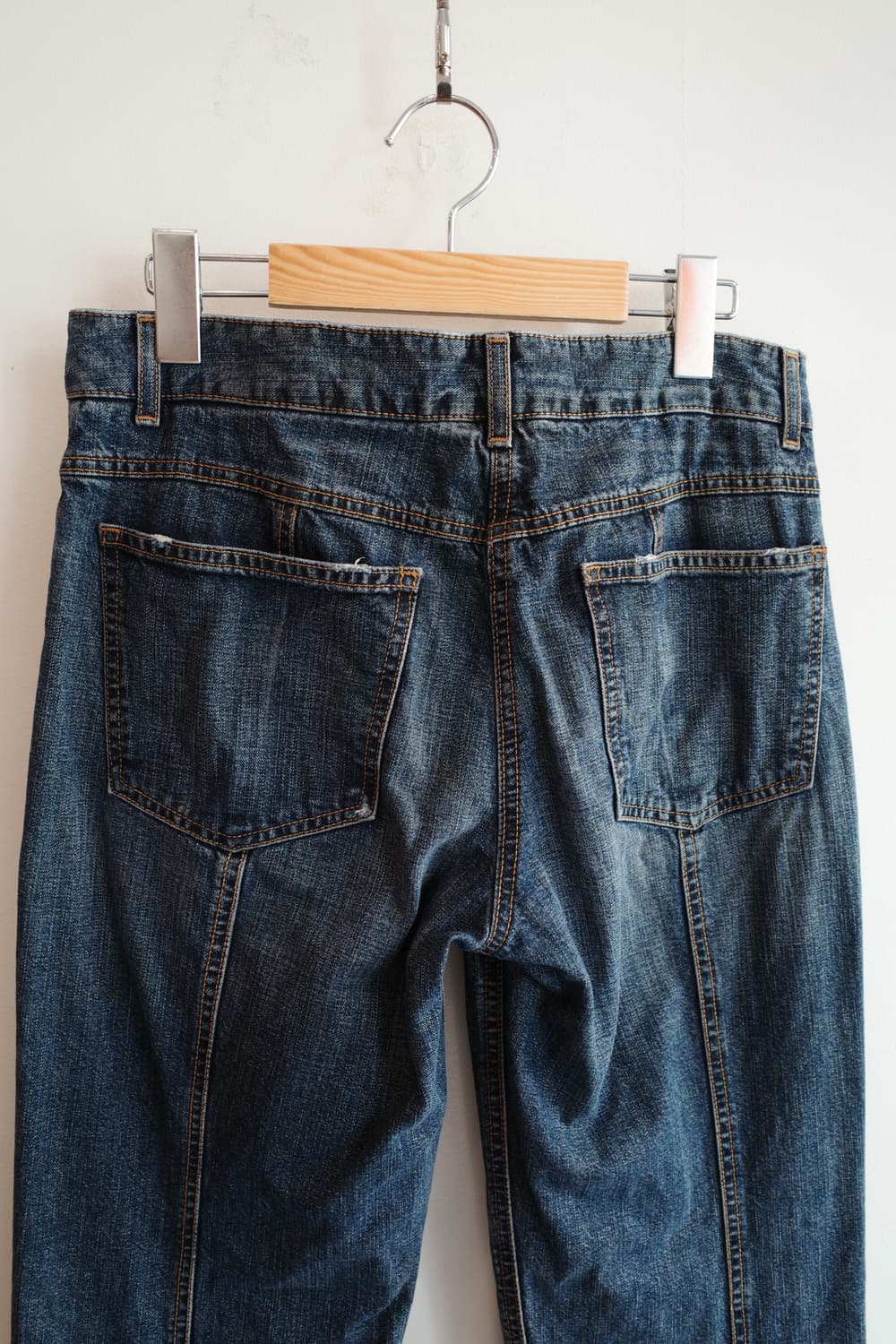 DKNY 부츠컷 밑단 데님 (MADE IN ITALY) 상품이미지5