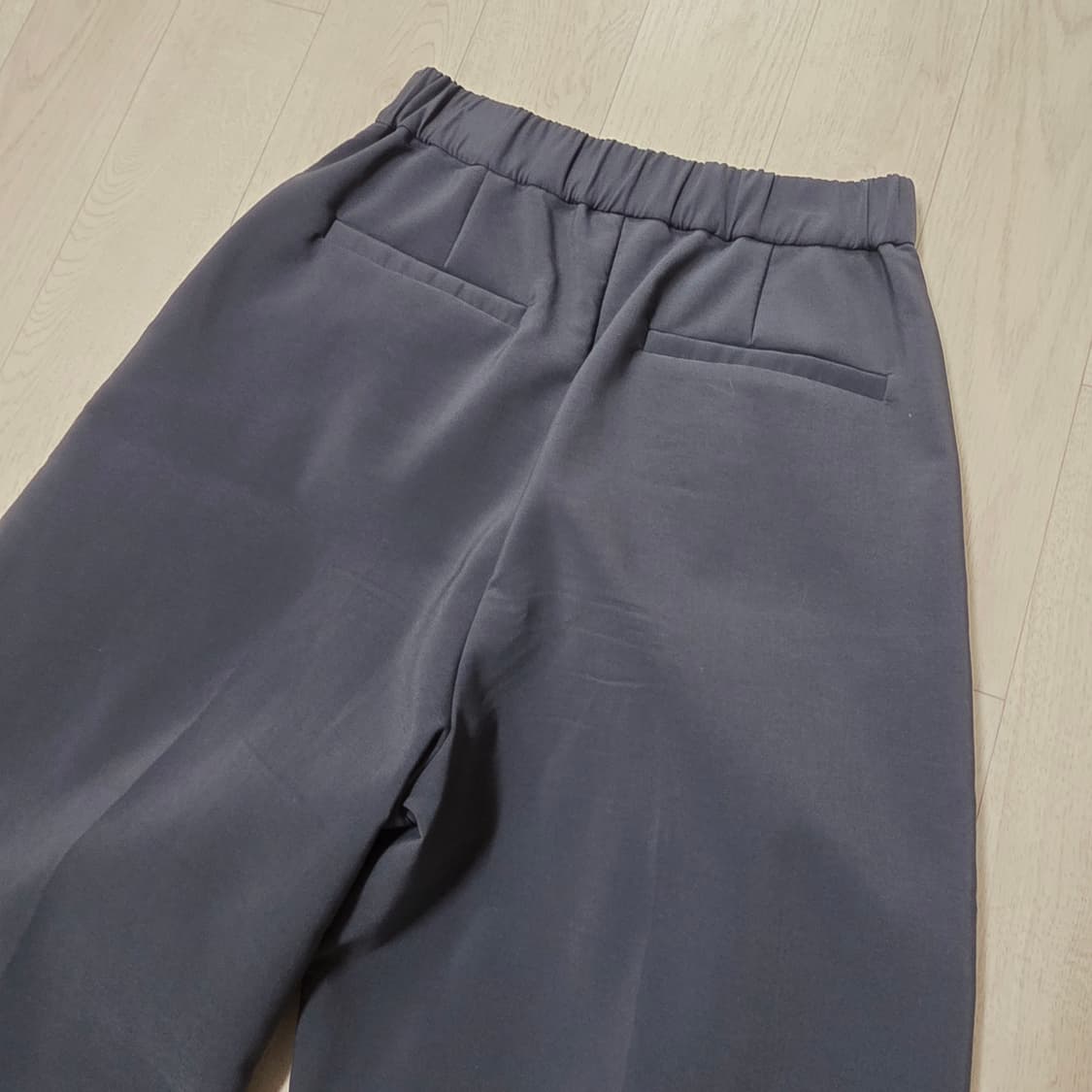 [0] 그라프페이퍼 트리플 클로즈 턱 팬츠 상품이미지8