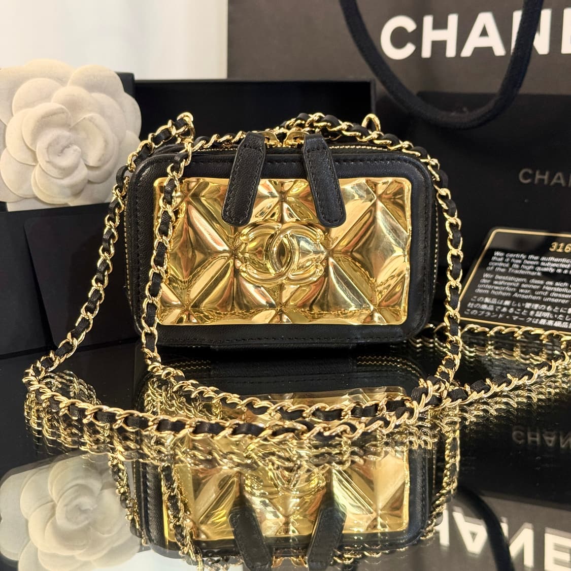 [정품] 샤넬 31번대 플레이트 파티 미니 베니티 체인 크로스백 상품이미지1
