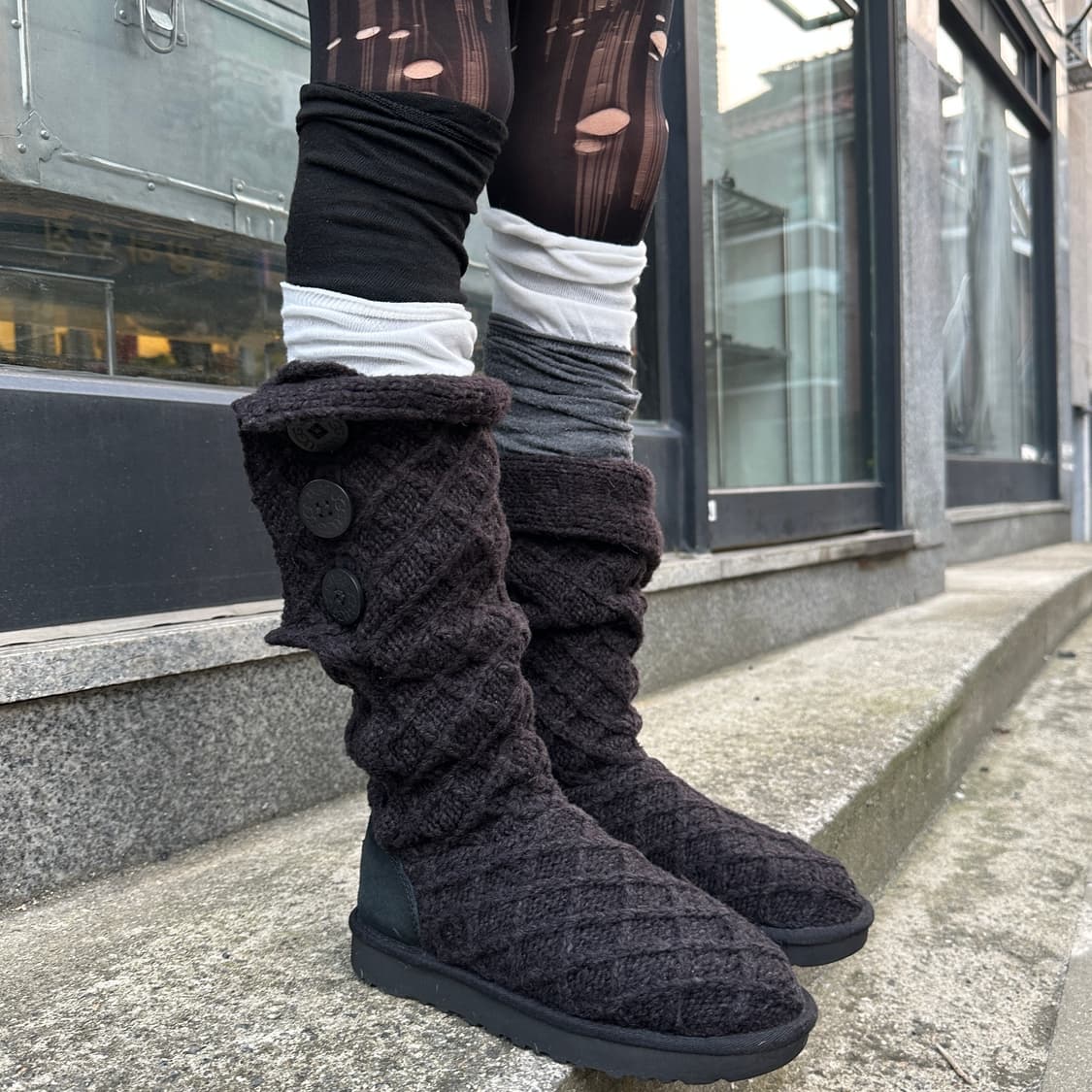 00s 블랙 와플 니트 카디 어그 부츠 상품이미지4