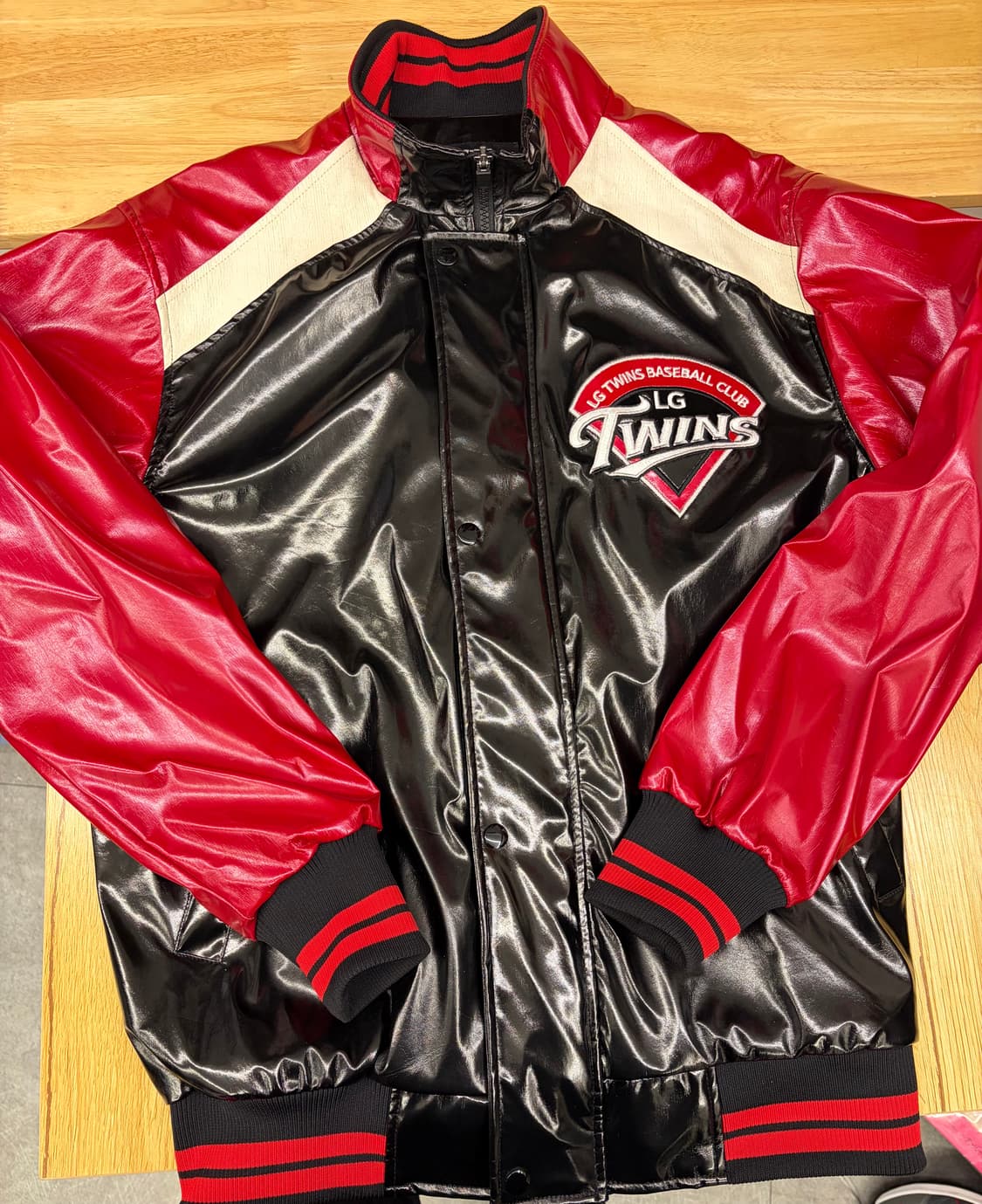 [L] LG 트윈스 atc 유광 야구 점퍼 상품이미지1