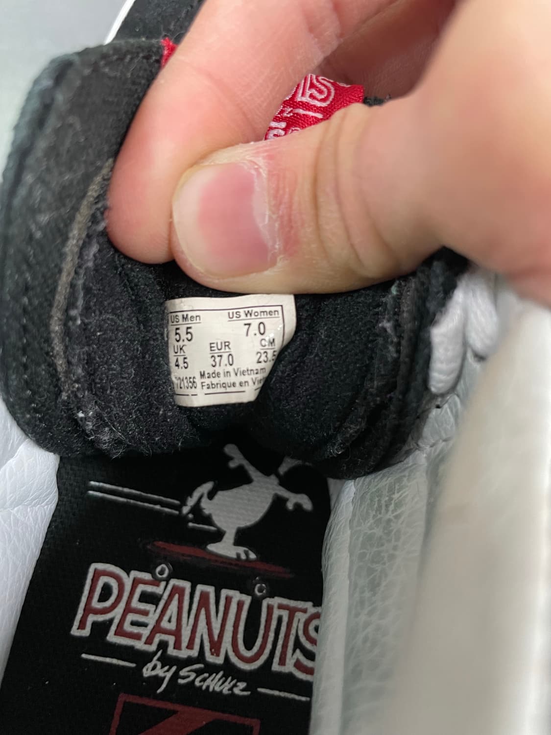 반스 스누피 콜라보 블랙 235 상품이미지10