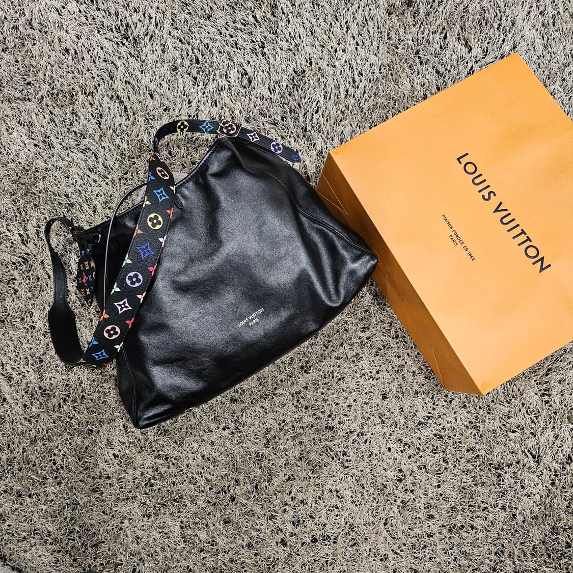 루이비통 무라카미 캐리올 바이브 숄더 MM 백 상품이미지4