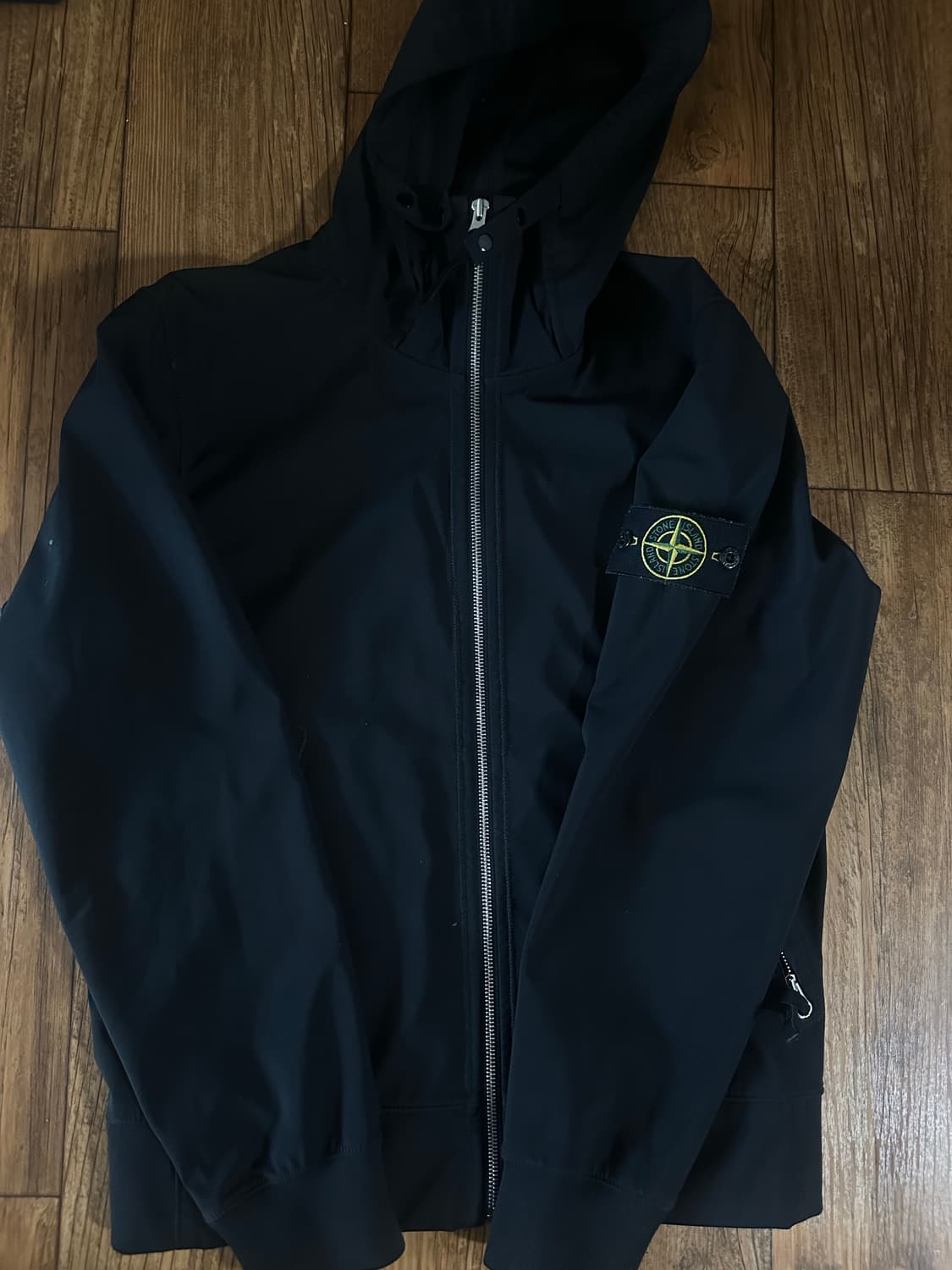 스톤아일랜드 라이트 소프트 쉘 자켓 s 상품이미지1