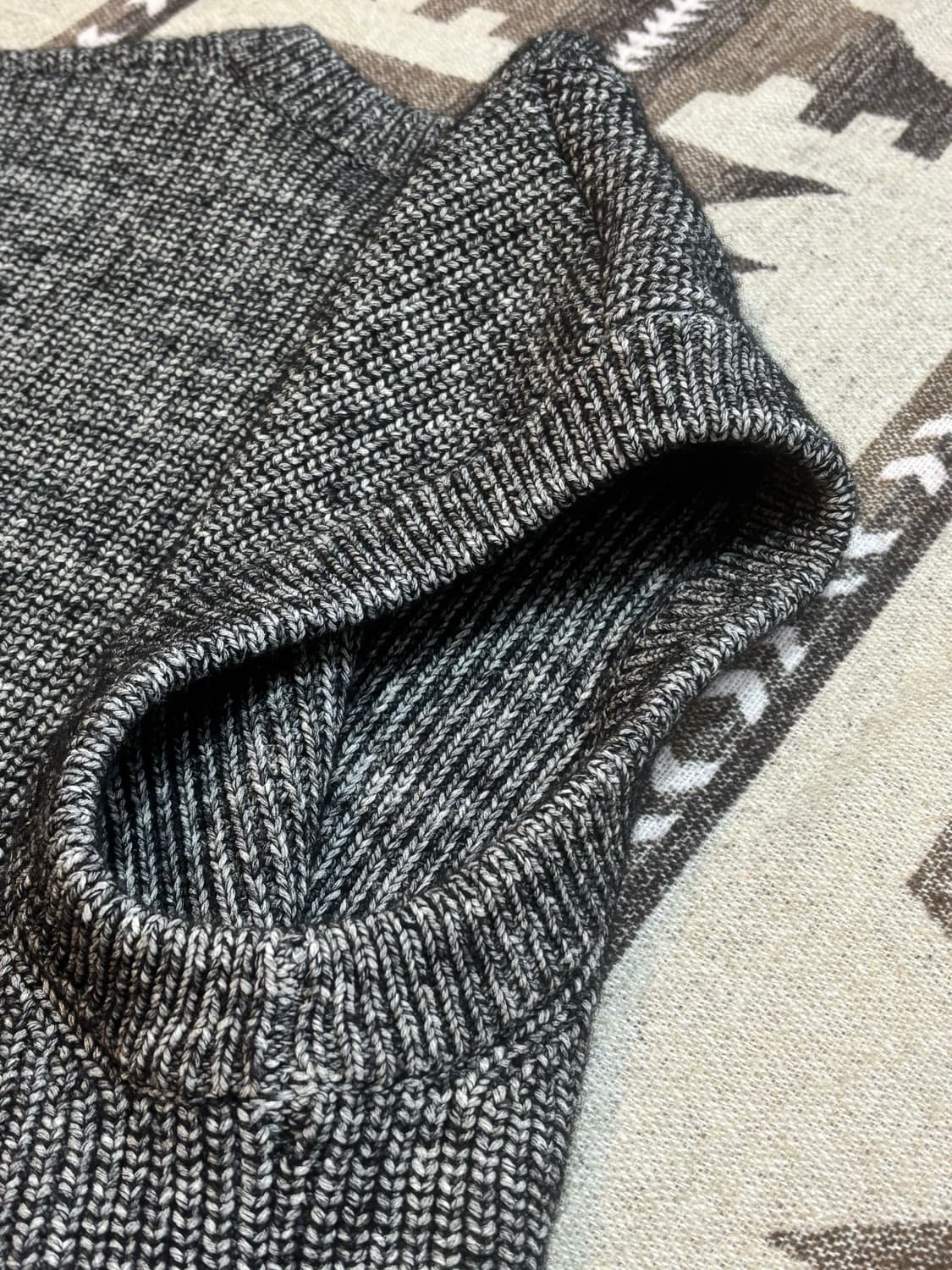 cos 울혼방 그레이 니트 베스트  상품이미지8