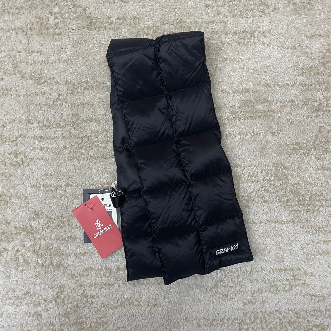 그라미치 x 타이온 경량 다운 패딩 머플러 상품이미지1
